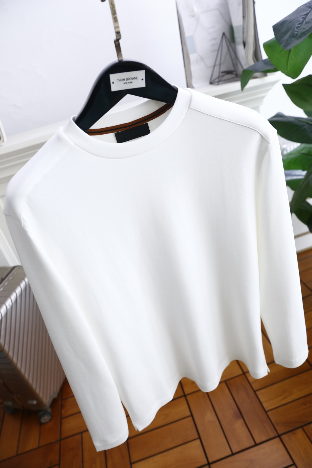 🔥杰尼*/Ze*na.2025秋季新品！时尚男士长袖圆领上衣！采用舒适天丝棉面料👍质感平整顺滑，风格偏向