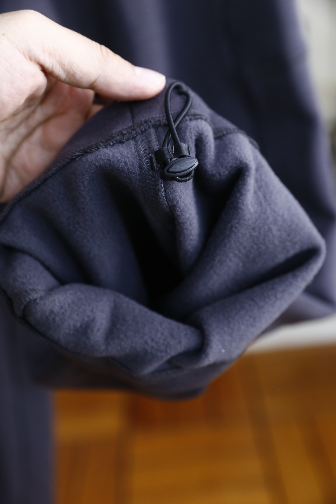 🔥杰尼*/Ze*na.2025秋季新款男士休闲宽松阔腿裤！采用加热保暖绒面料👍松紧腰设计，穿着舒适且具包