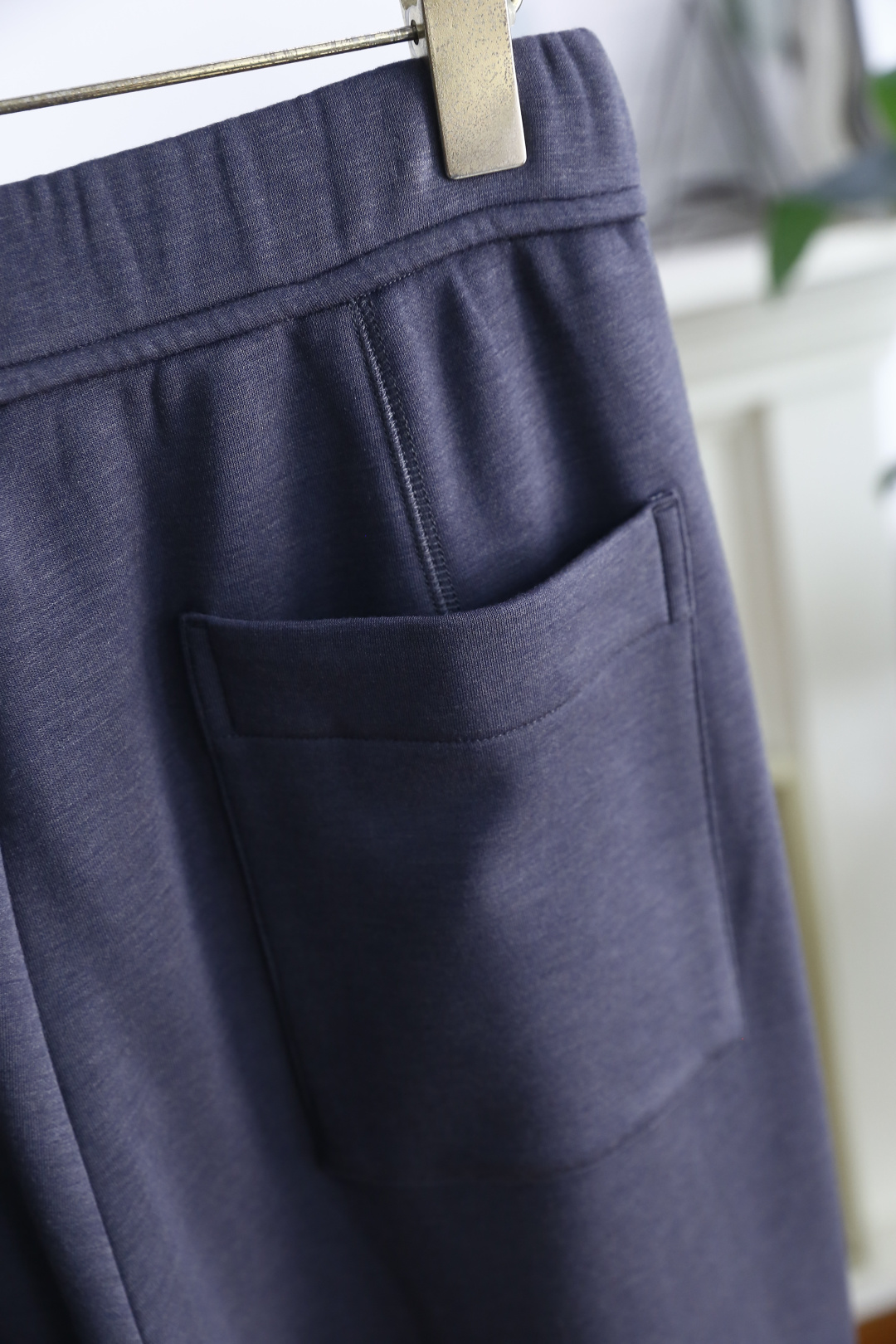 🔥杰尼*/Ze*na.2025秋季新款男士休闲宽松阔腿裤！采用加热保暖绒面料👍松紧腰设计，穿着舒适且具包