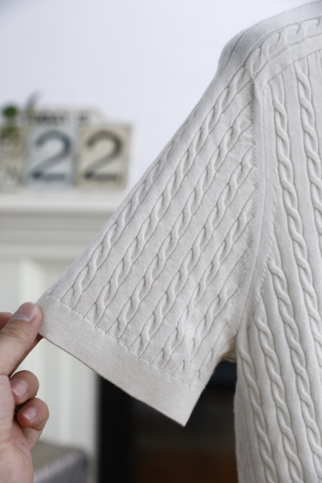 🔥Brunello Cucinelli.2025秋季新品男士绞花针织短袖上衣🆕采用经典的绞花针织工艺，纹