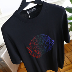 🔥范思泽/Ver*ace.2025秋季新款🆕时尚男士圆领短袖针织衫!奢华经典品牌美杜莎LOGO设计!高级 🔥范思泽/Ver*ace.2025秋季新款🆕时尚男士圆领短袖针织衫!奢华经典品牌美杜莎LOGO设计!高级