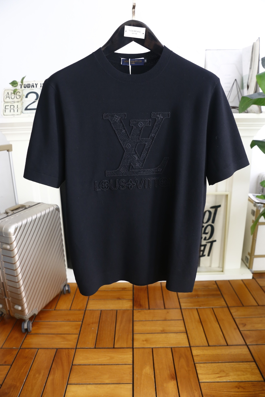 🔥路易威*/Louis Vuitt*n.2025秋季新品时尚男士打底针织衫！时尚经典圆领设计！奢华经典品