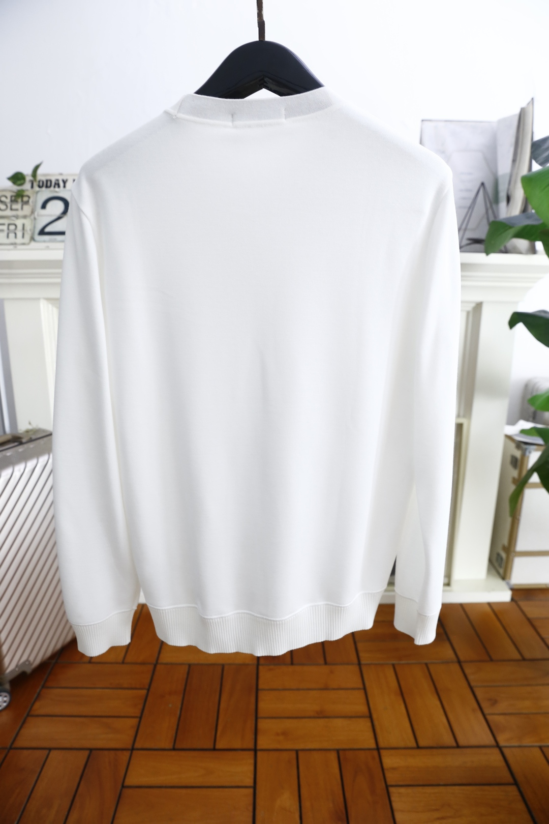 🔥Mon*ler/蒙口.2025秋冬新款男士长袖卫衣🆕经典圆领设计！采用舒适保暖面料！上身百搭👍胸前奢华