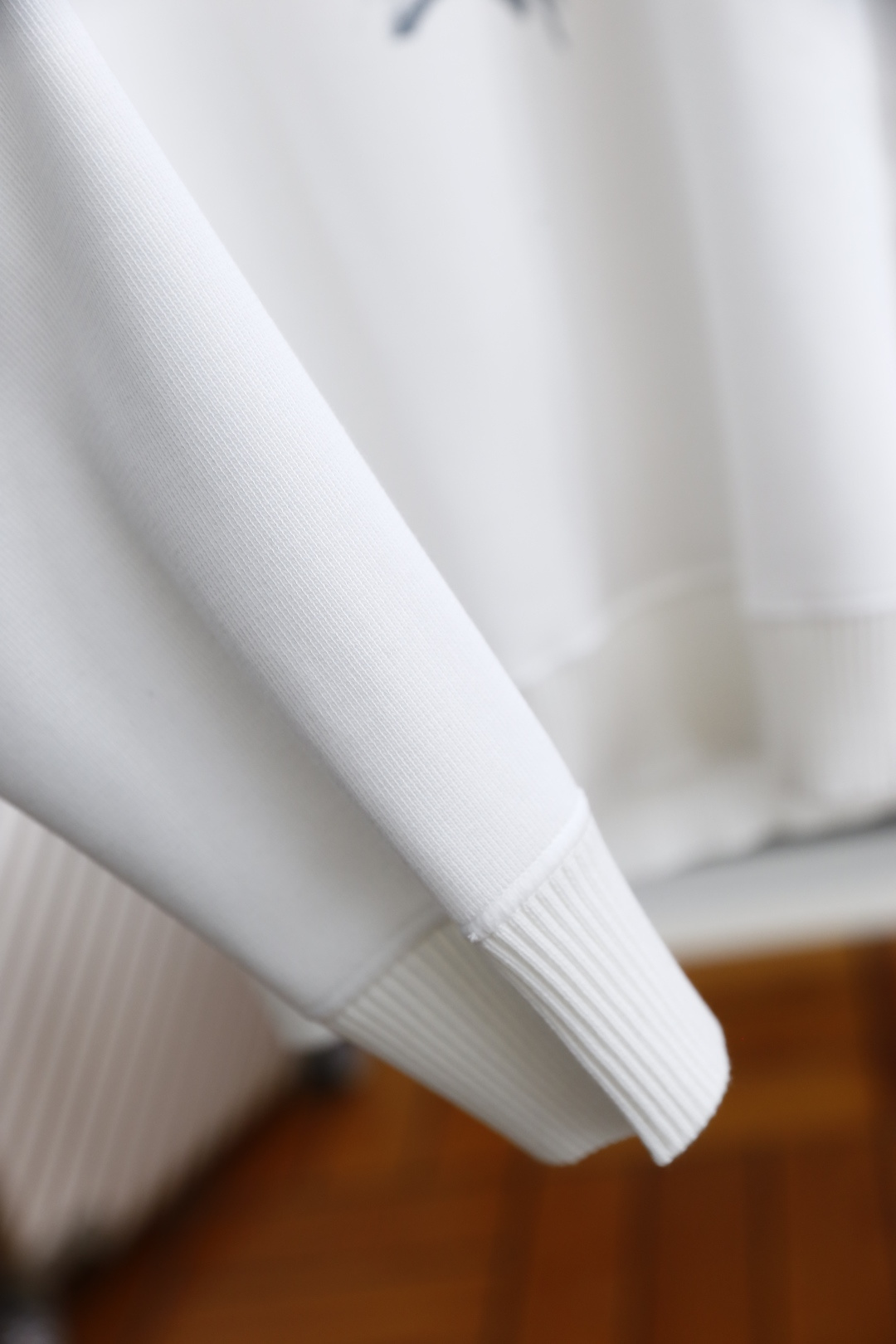 🔥Mon*ler/蒙口.2025秋冬新款男士长袖卫衣🆕经典圆领设计！采用舒适保暖面料！上身百搭👍胸前奢华