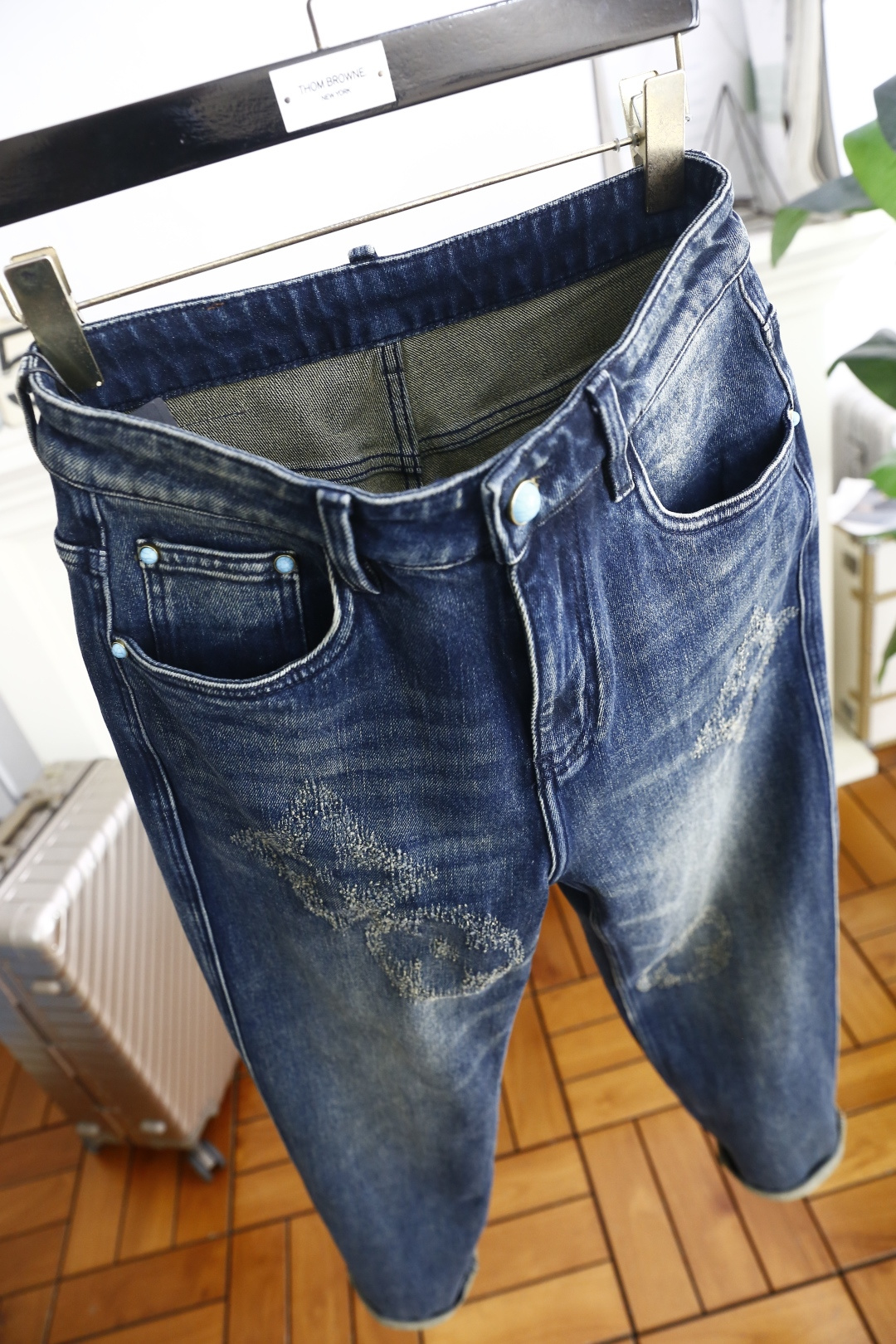 🔥路易威*/LV.25秋季新品时尚男士牛仔裤👖采用客供水洗弹力牛仔裤！奢华经典品牌Logo设计！时尚潮流