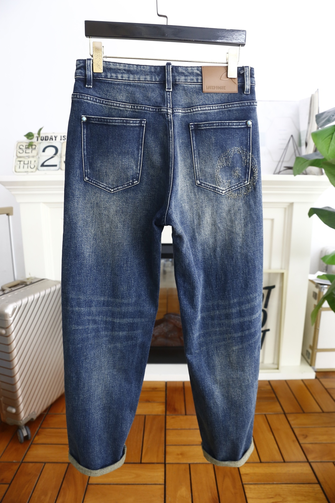 🔥路易威*/LV.25秋季新品时尚男士牛仔裤👖采用客供水洗弹力牛仔裤！奢华经典品牌Logo设计！时尚潮流