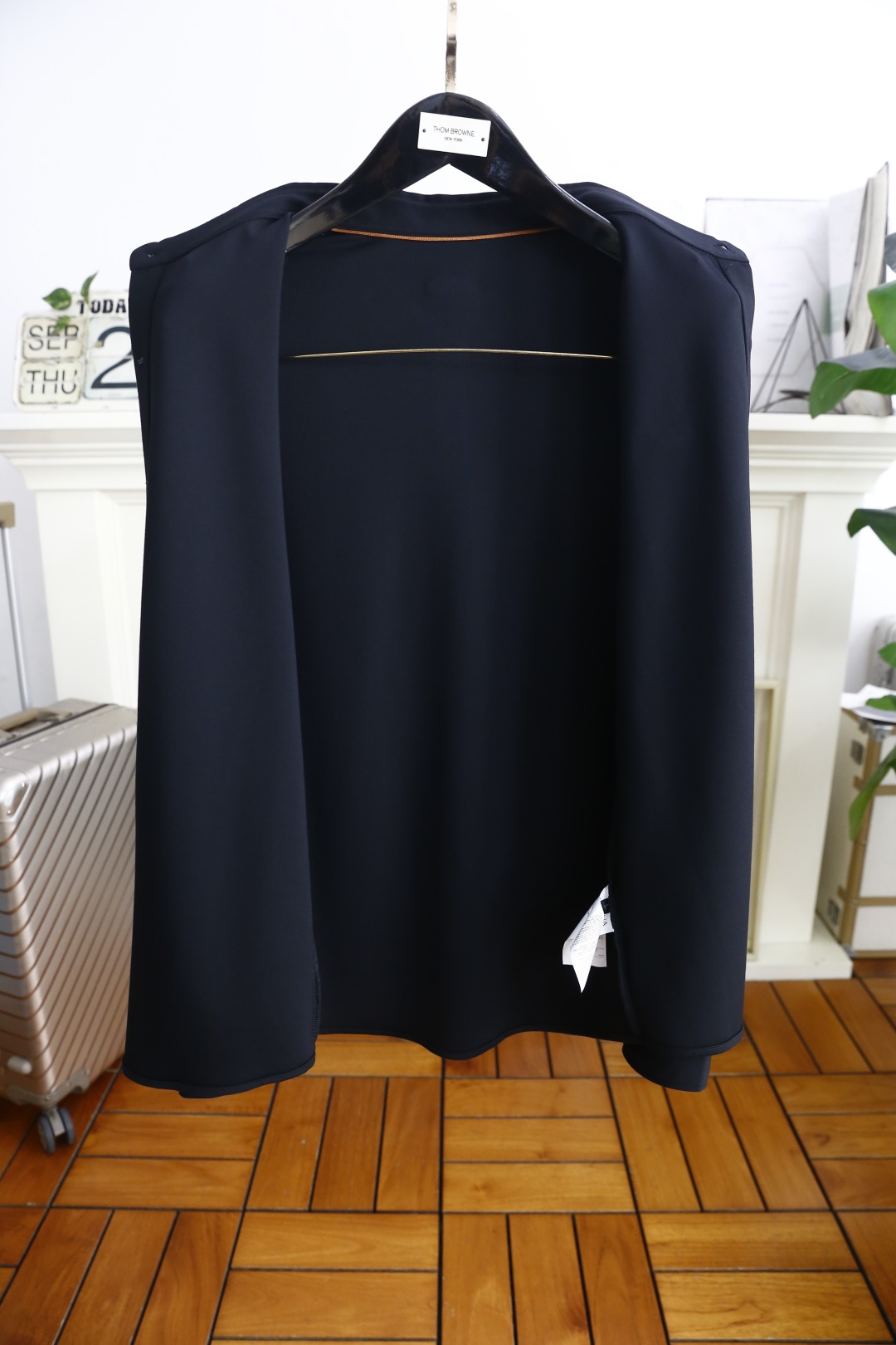 🔥杰尼*/Ze*na.25秋季新品🆕经典男士长袖衬衫👔这件衬衫为基础款，胸前奢华品牌LOGO设计👍风格简