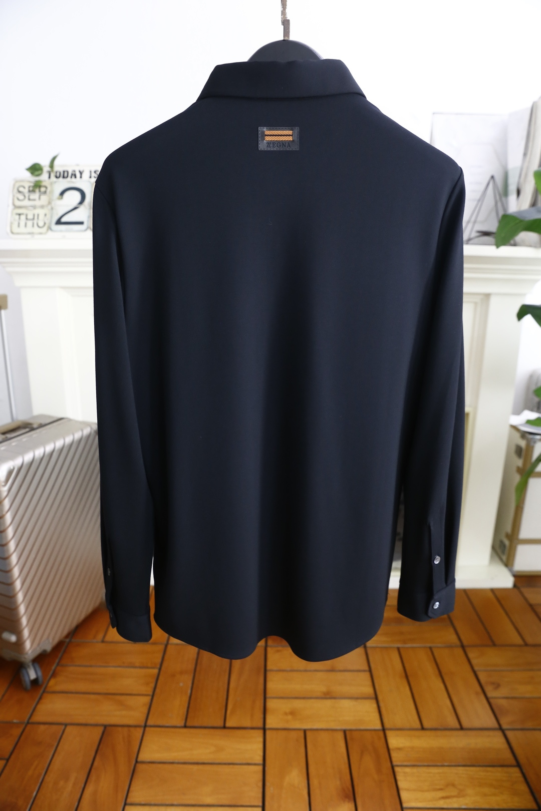 🔥杰尼*/Ze*na.25秋季新品🆕经典男士长袖衬衫👔这件衬衫为基础款，胸前奢华品牌LOGO设计👍风格简