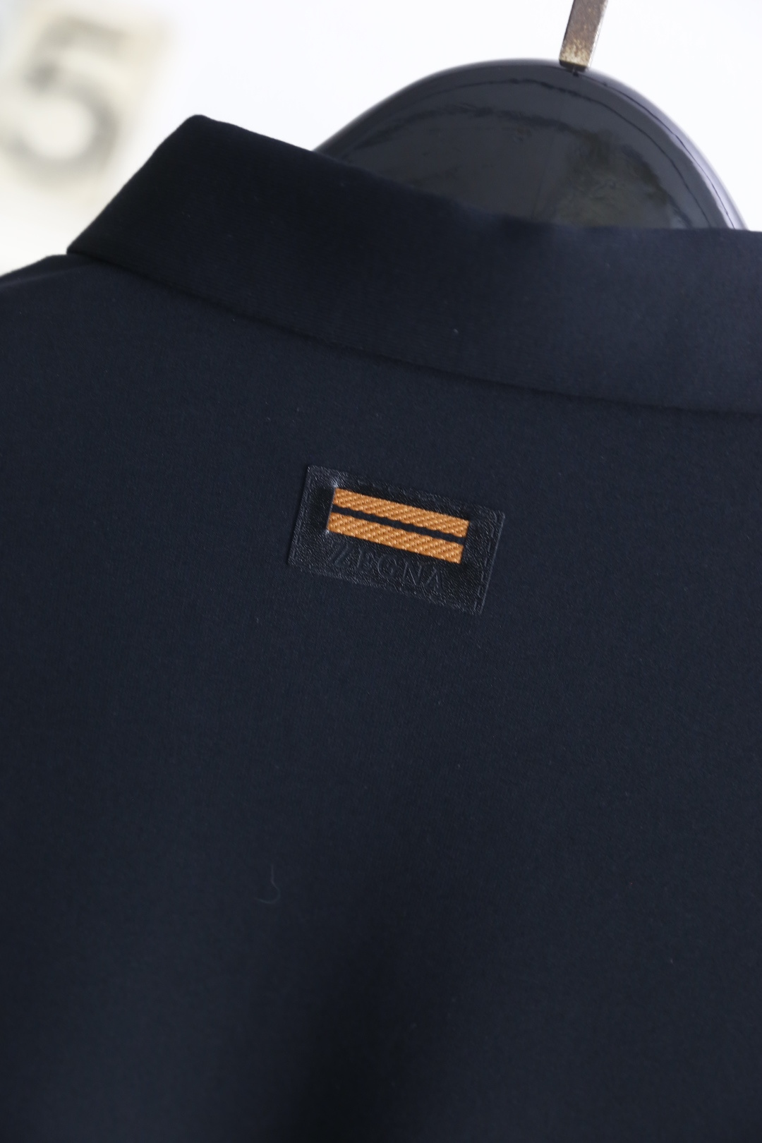 🔥杰尼*/Ze*na.25秋季新品🆕经典男士长袖衬衫👔这件衬衫为基础款，胸前奢华品牌LOGO设计👍风格简