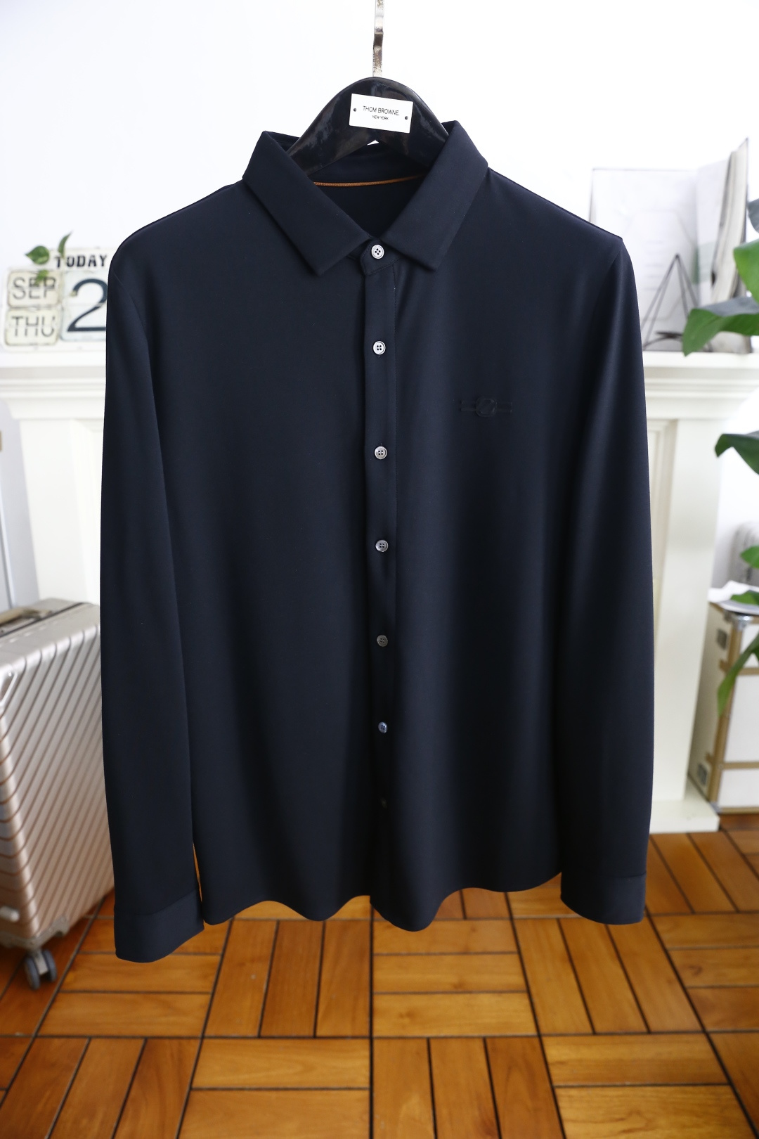 🔥杰尼*/Ze*na.25秋季新品🆕经典男士长袖衬衫👔这件衬衫为基础款，胸前奢华品牌LOGO设计👍风格简