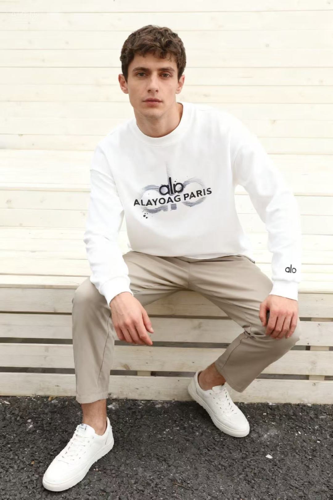 🔥alo.2025秋季新品男士套头卫衣！奢华经典定制LOGO搭配👍🏼采用高档顶级🔝面料，舒适保暖极佳 可