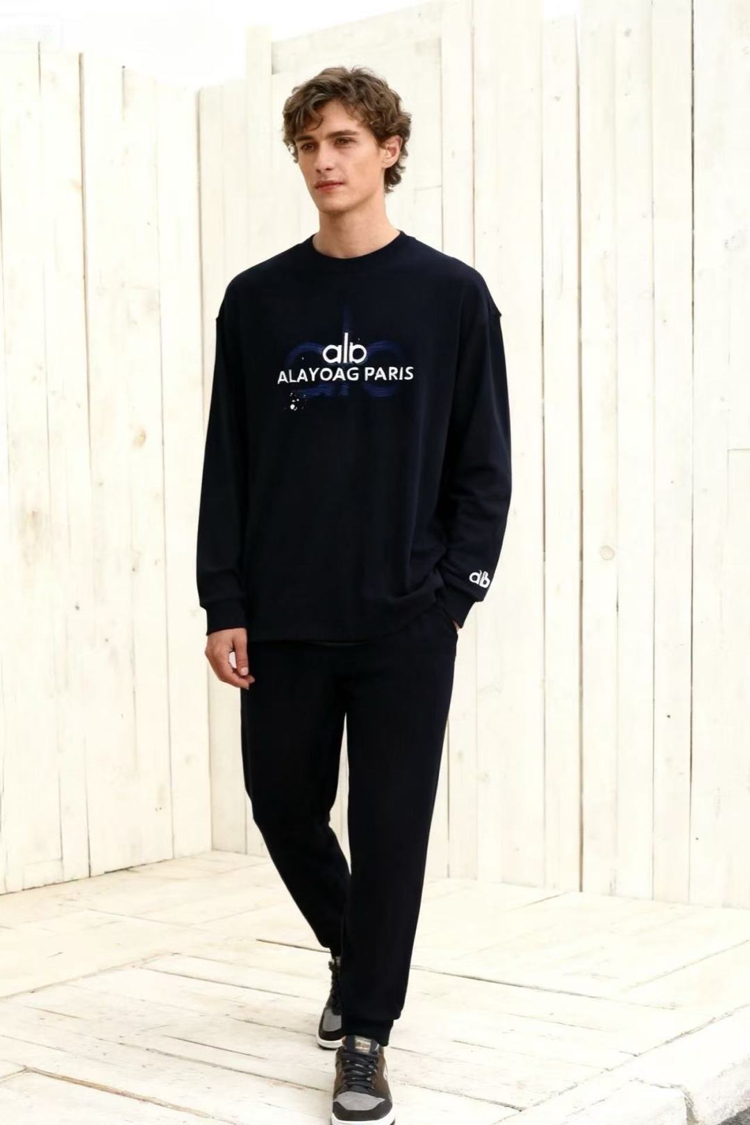 🔥alo.2025秋季新品男士套头卫衣！奢华经典定制LOGO搭配👍🏼采用高档顶级🔝面料，舒适保暖极佳 可