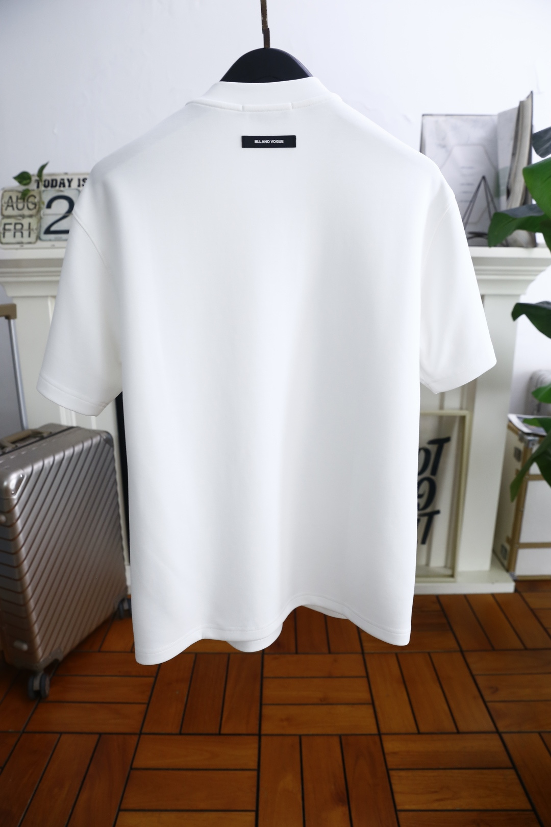 🔥杰尼亚.2025秋季新款！时尚男士圆领短袖🍃采用进口舒适莫代尔棉面料👍衣橱里不可或缺的百搭利器，市面罕