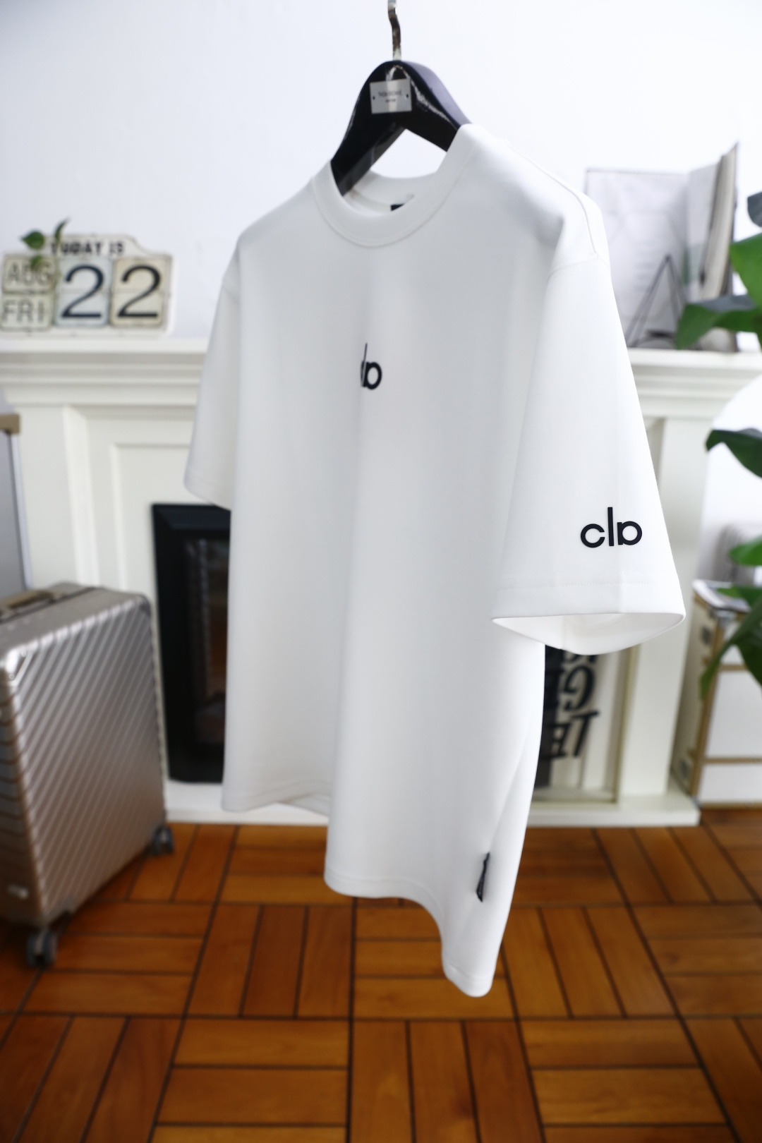 🔥杰尼亚.2025秋季新款！时尚男士圆领短袖🍃采用进口舒适莫代尔棉面料👍衣橱里不可或缺的百搭利器，市面罕