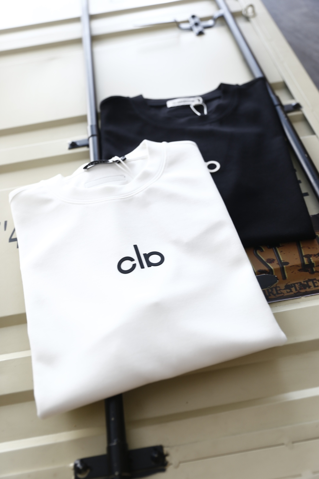 🔥杰尼亚.2025秋季新款！时尚男士圆领短袖🍃采用进口舒适莫代尔棉面料👍衣橱里不可或缺的百搭利器，市面罕