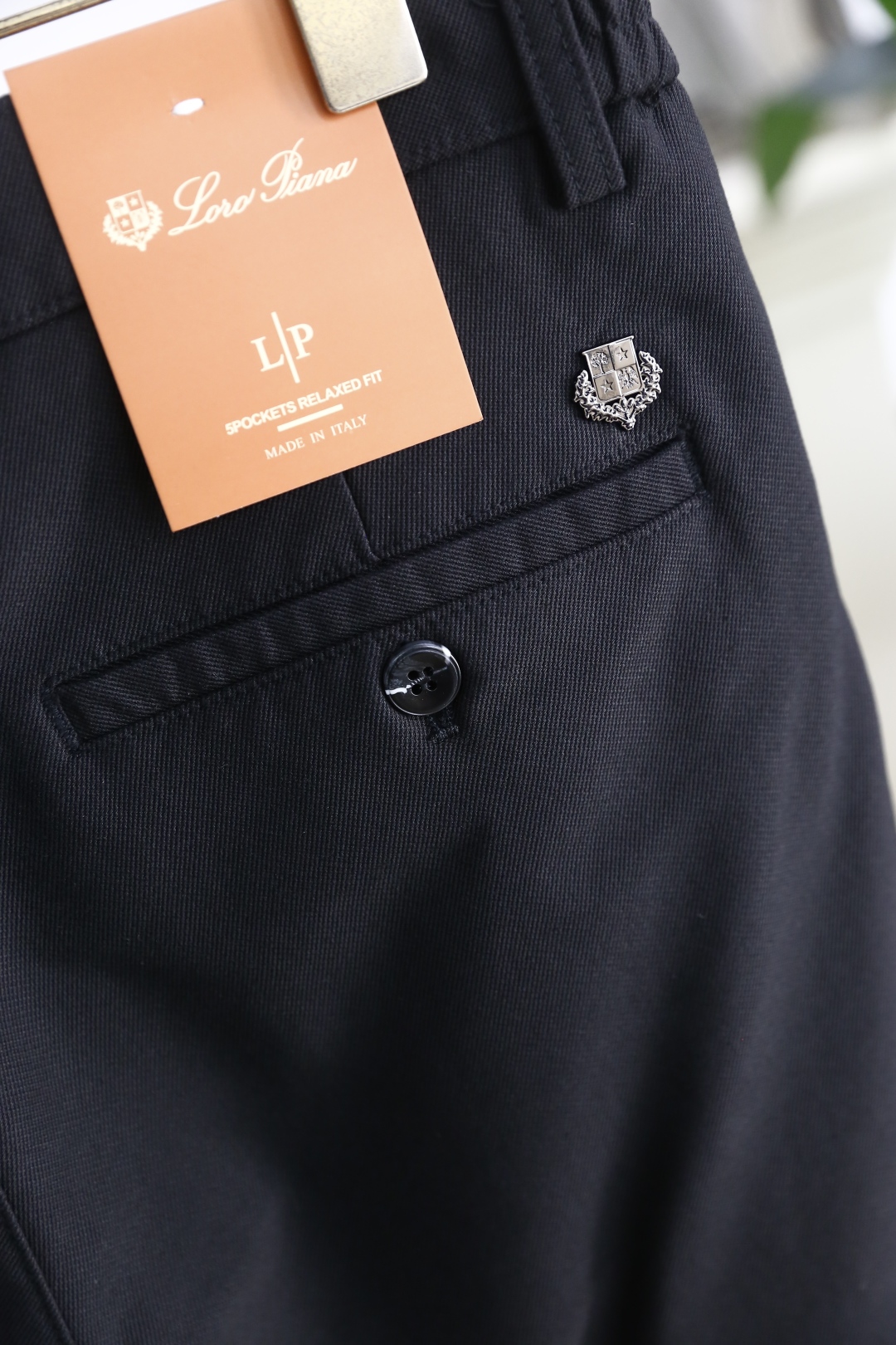 🔥lP🆕.25早秋新款发布！lP🆕时尚男士百搭松紧腰休闲西裤！奢华品牌经典字母LOGO设计！采用舒适柔软