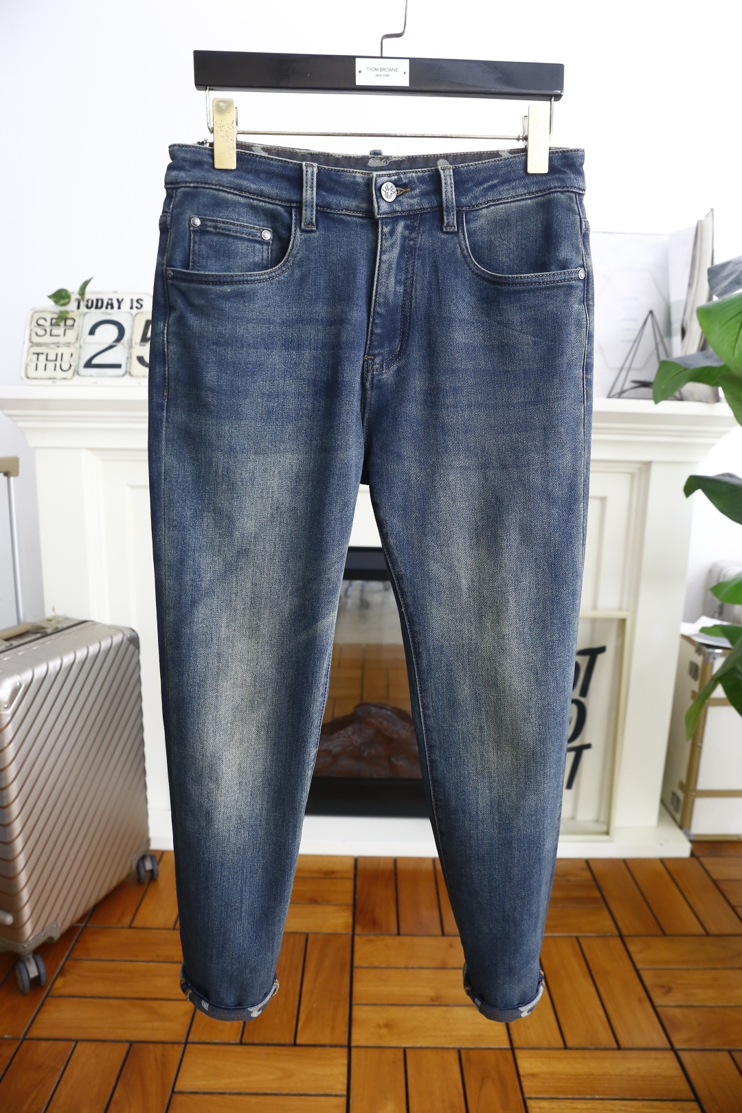 🔥迪奥/Christian Di*r.2025秋季新品原单高端男士牛仔裤！奢华经典品牌LOGO配饰 身穿