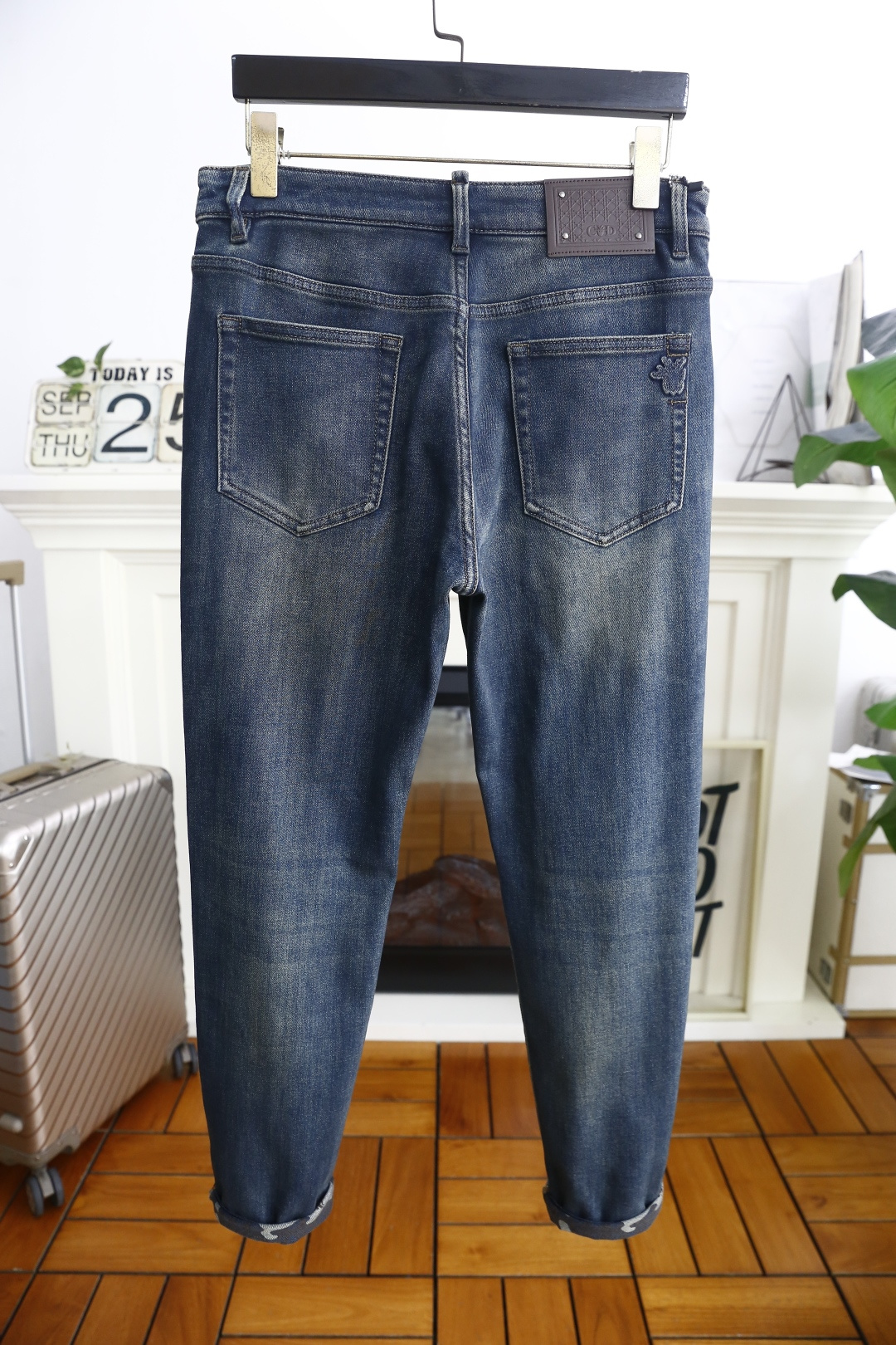 🔥迪奥/Christian Di*r.2025秋季新品原单高端男士牛仔裤！奢华经典品牌LOGO配饰 身穿