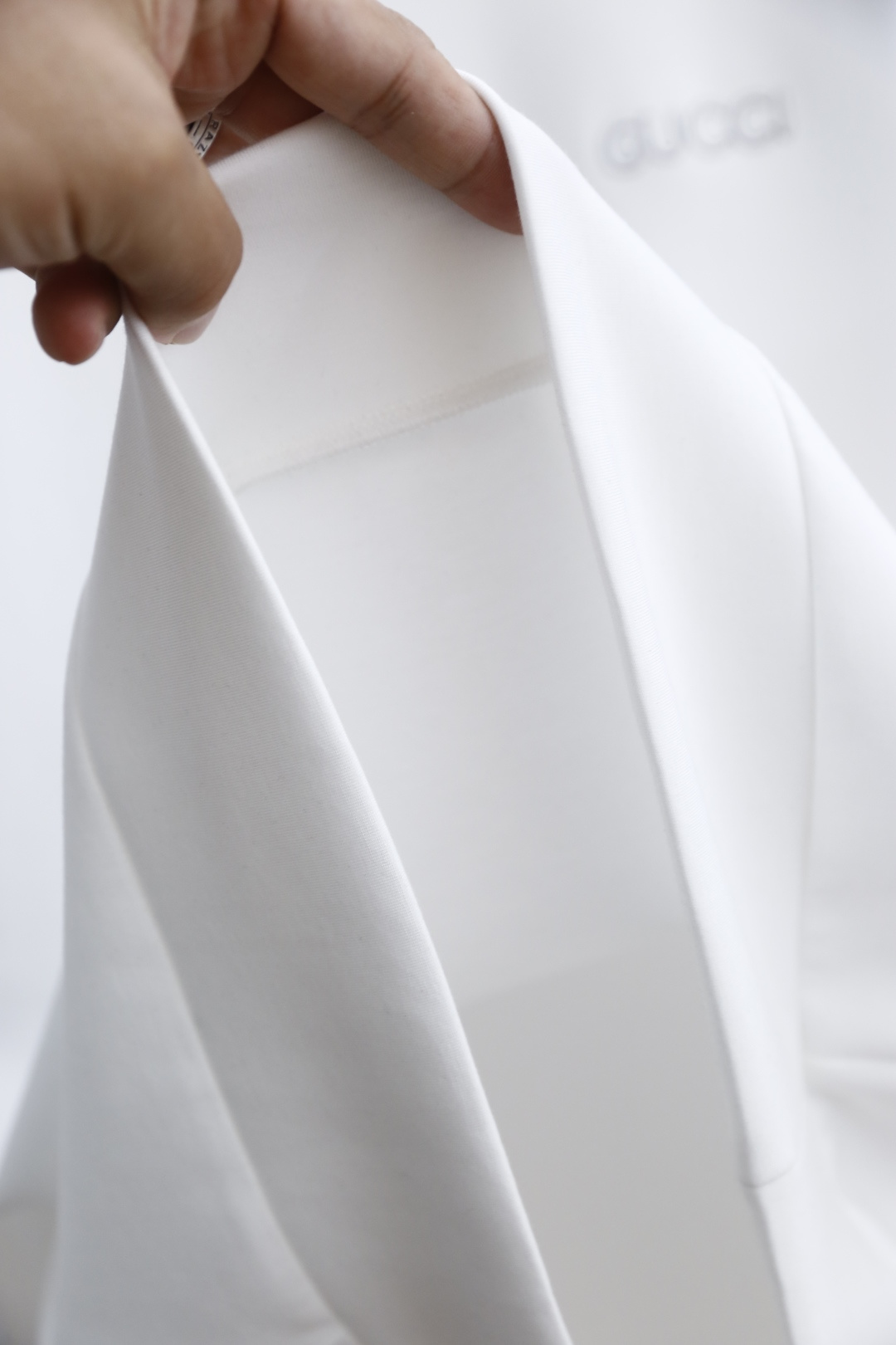 🔥Gucci/古驰.2025秋季新款！时尚男士圆领卫衣👍G家是意大利著名的奢侈品牌，以其高端的设计、精湛