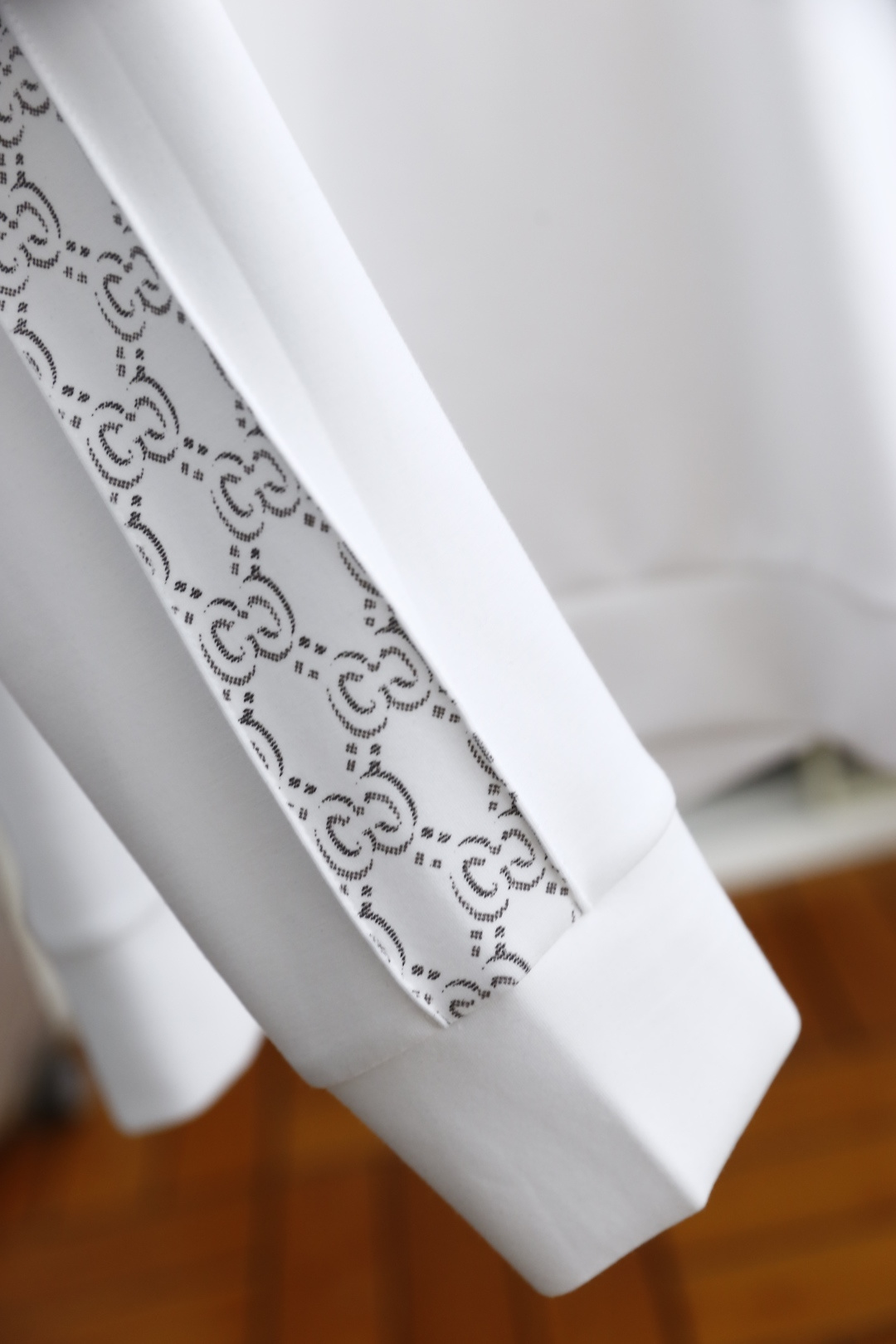 🔥Gucci/古驰.2025秋季新款！时尚男士圆领卫衣👍G家是意大利著名的奢侈品牌，以其高端的设计、精湛