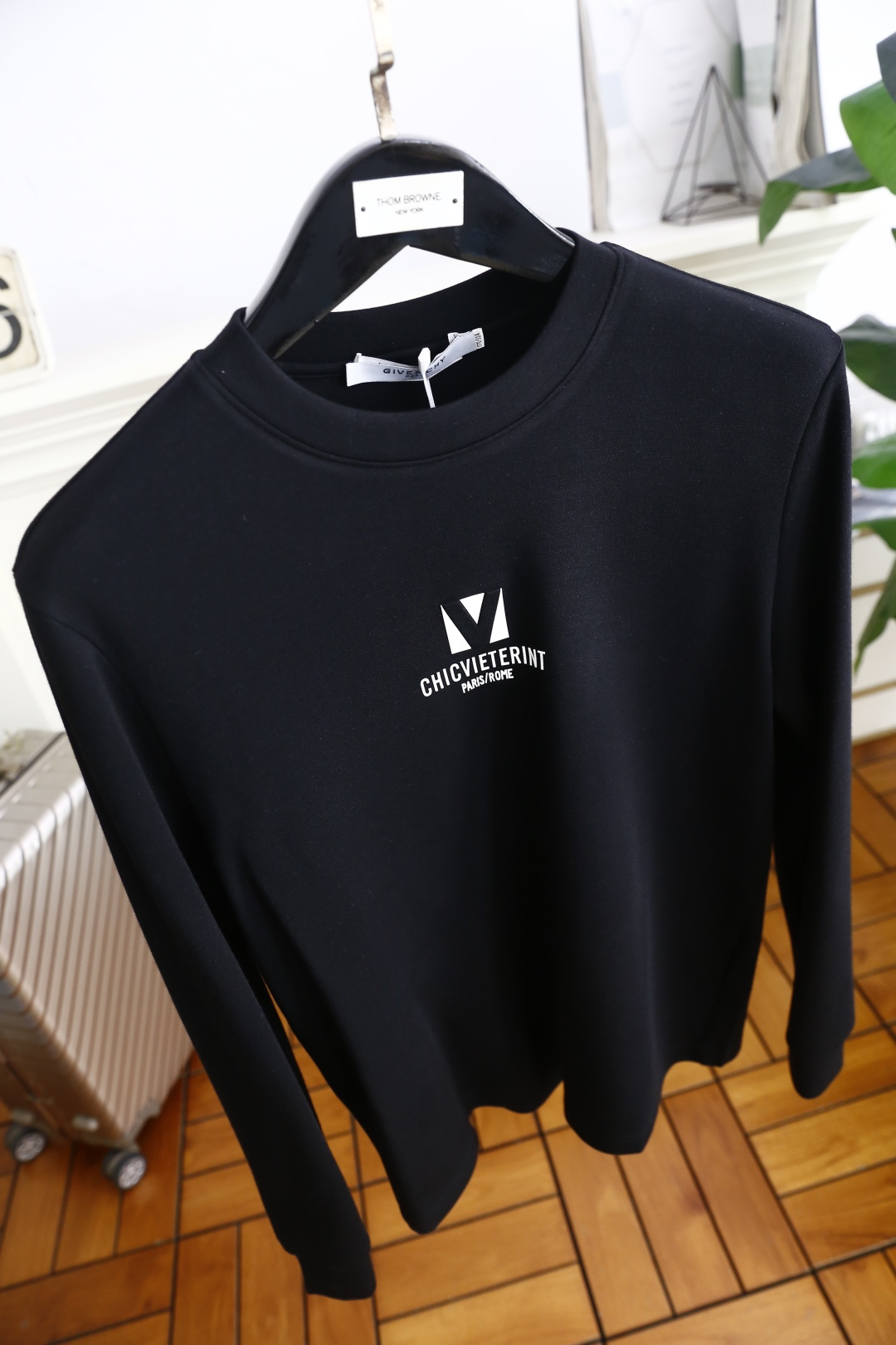 🔥纪梵*/Given*hy.2025秋季新品！时尚男士长袖圆领上衣！采用舒适棉面料👍质感平整顺滑，风格偏