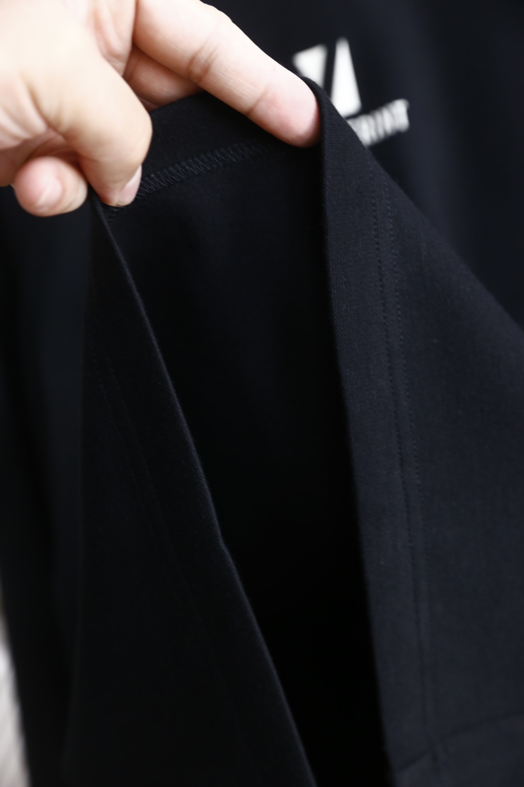 🔥纪梵*/Given*hy.2025秋季新品！时尚男士长袖圆领上衣！采用舒适棉面料👍质感平整顺滑，风格偏