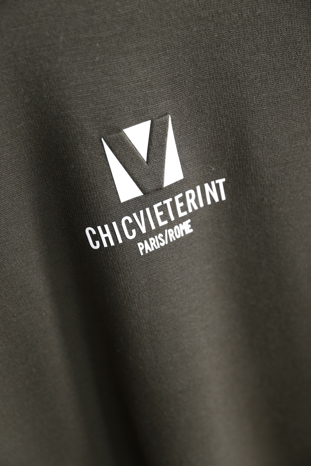 🔥纪梵*/Given*hy.2025秋季新品！时尚男士长袖圆领上衣！采用舒适棉面料👍质感平整顺滑，风格偏