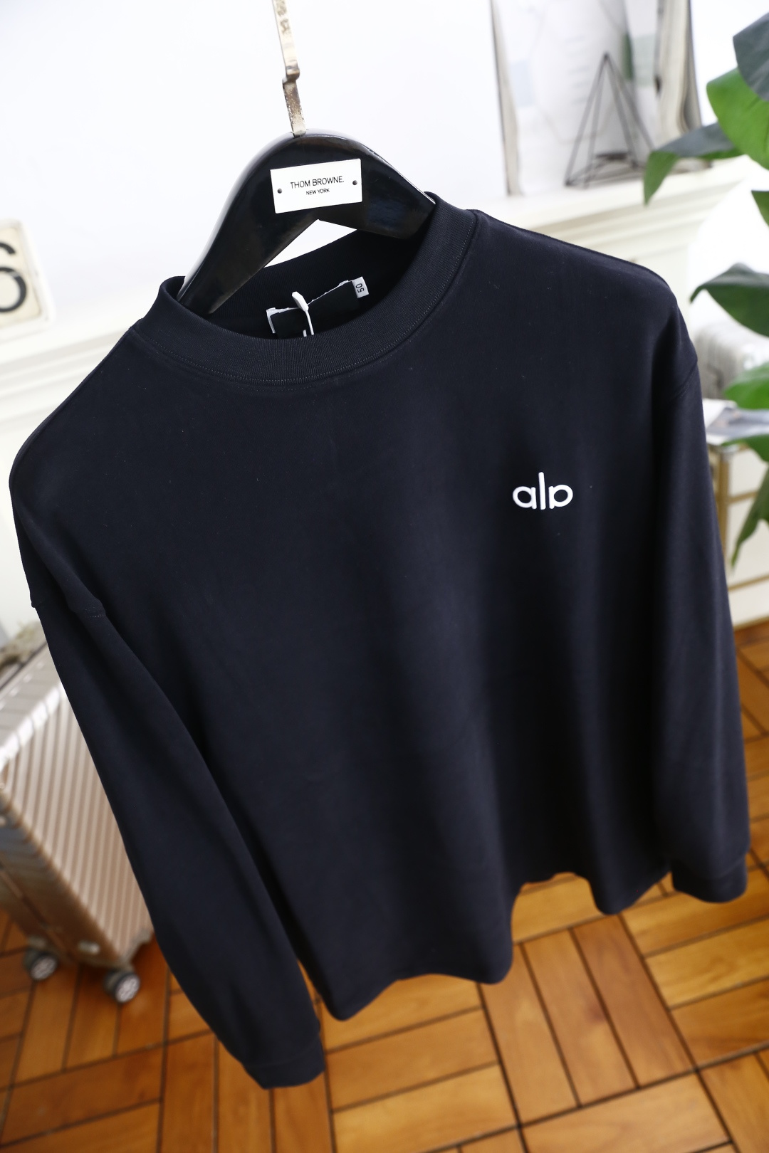 🔥alo.2025秋季新品男士套头卫衣！奢华经典定制字母LOGO搭配👍🏼采用高档顶级🔝面料，舒适保暖极佳