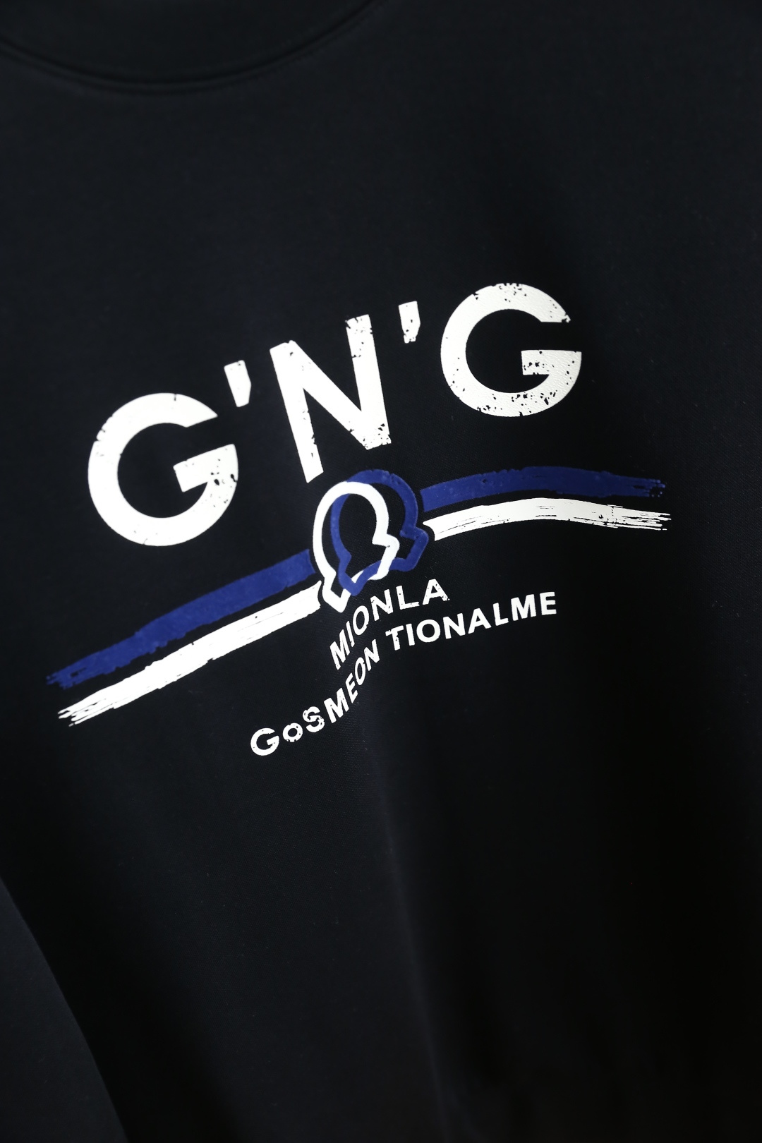 🔥蒙口/Mon*ler.2025秋季新品男士套头卫衣！奢华经典品牌定制LOGO搭配👍🏼采用高档顶级🔝面料