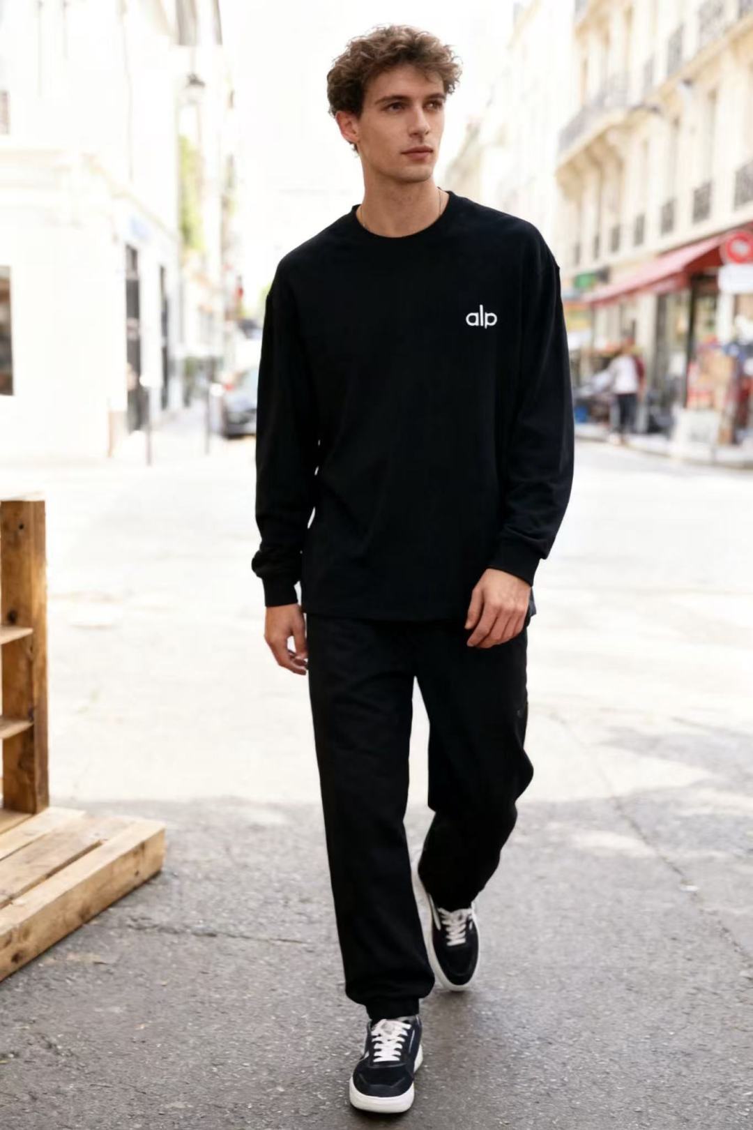 🔥alo.2025秋季新品男士套头卫衣！奢华经典定制字母LOGO搭配👍🏼采用高档顶级🔝面料，舒适保暖极佳