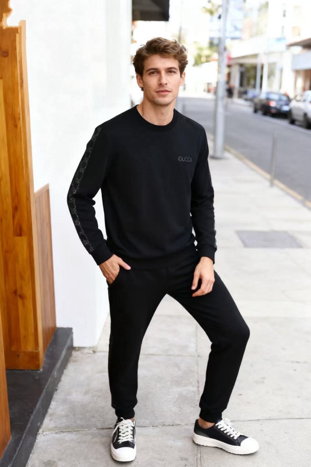 🔥Gucci/古驰.2025秋季新款！时尚男士圆领卫衣👍G家是意大利著名的奢侈品牌，以其高端的设计、精湛