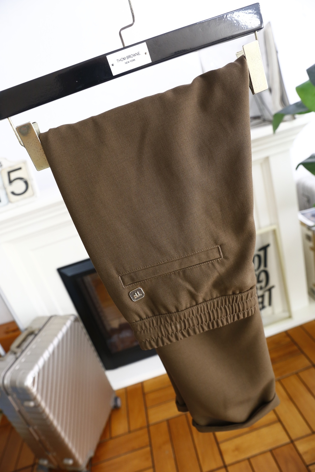 🔥TF.26秋季时尚新品男士休闲裤！采用进口舒适透气面料，奢华品牌经典字母图案设计 上身随意舒服！松紧腰