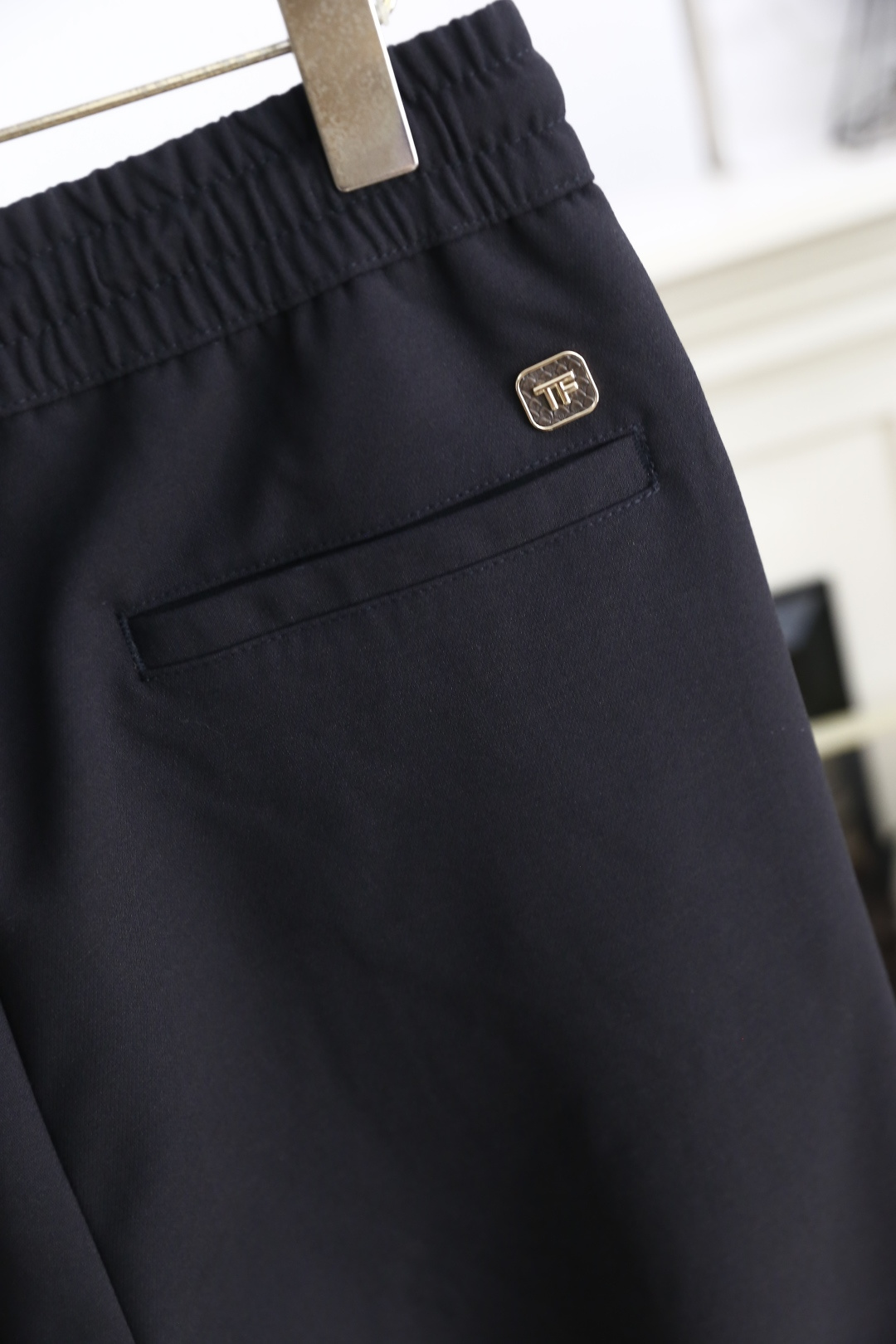 🔥TF.26秋季时尚新品男士休闲裤！采用进口舒适透气面料，奢华品牌经典字母图案设计 上身随意舒服！松紧腰