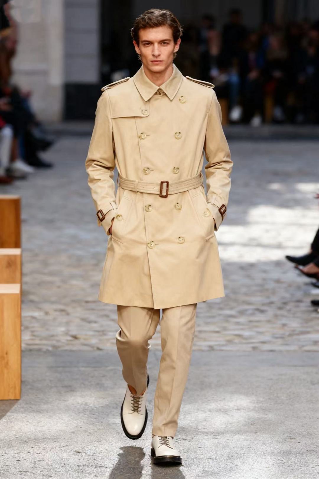 👍巴宝*/Burb*rry25秋季Bur家🧥时尚经典顶级最高版本风衣👍🏻最顶级的原厂原面料，市场最牛的货