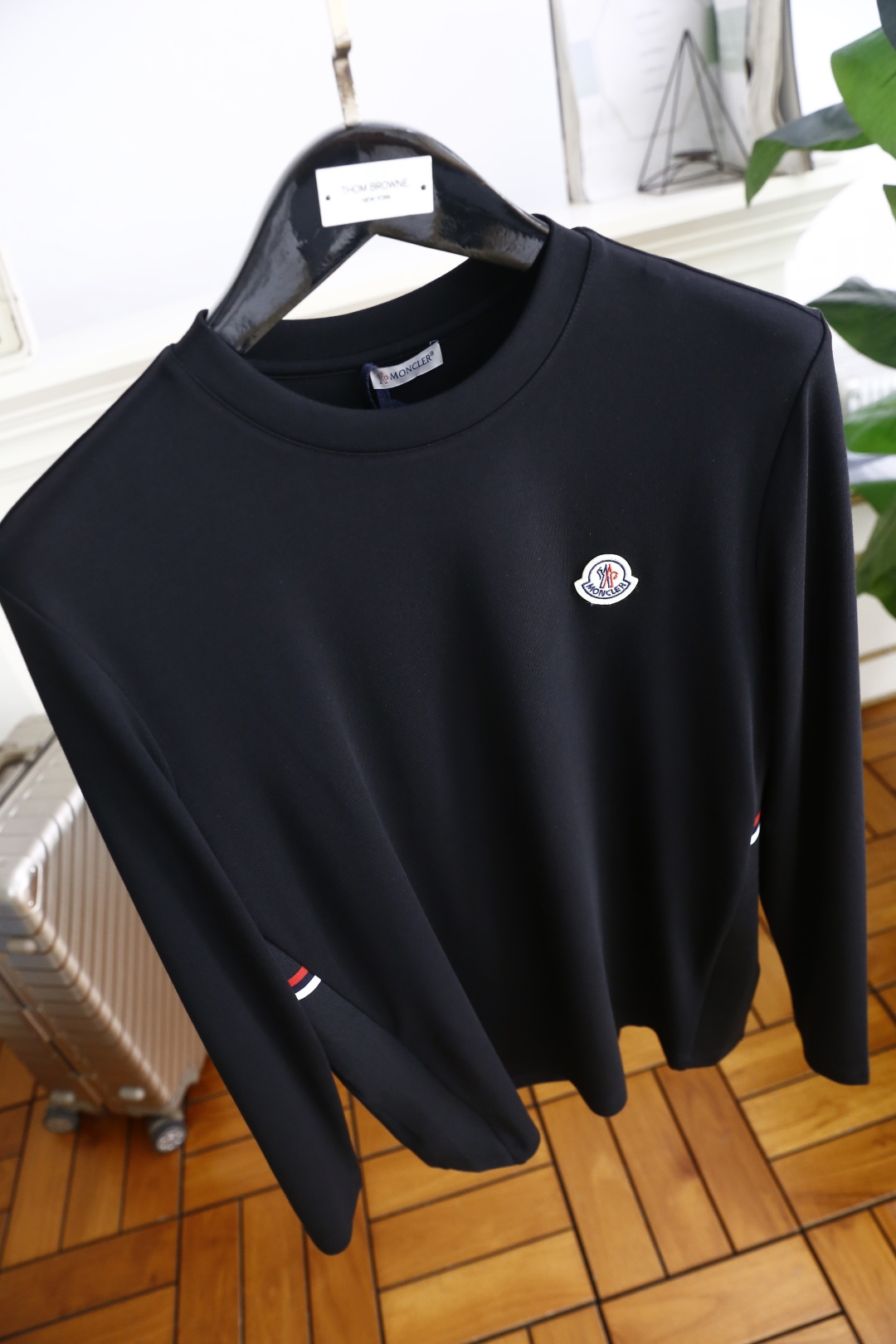 🔥蒙口/Mon*ler.25秋季新品男士打底长袖衫！经典圆领设计！胸前品牌原版LOGO搭配🔥采用舒适柔软