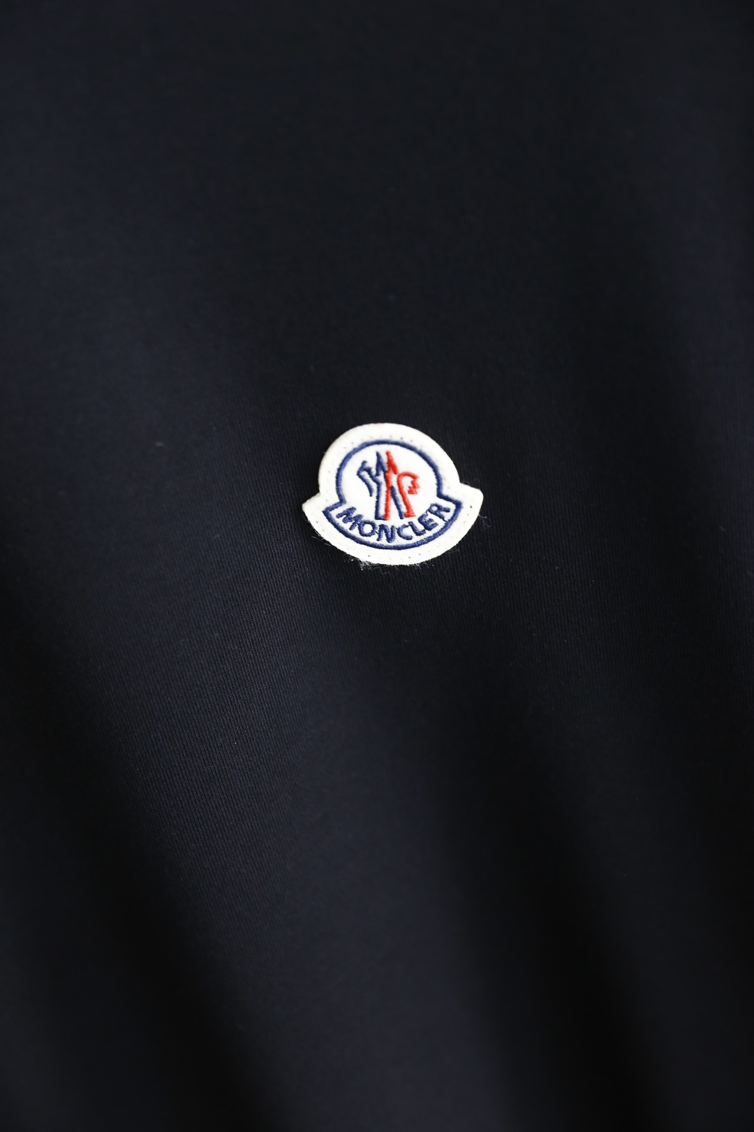 🔥蒙口/Mon*ler.25秋季新品男士打底长袖衫！经典圆领设计！胸前品牌原版LOGO搭配🔥采用舒适柔软