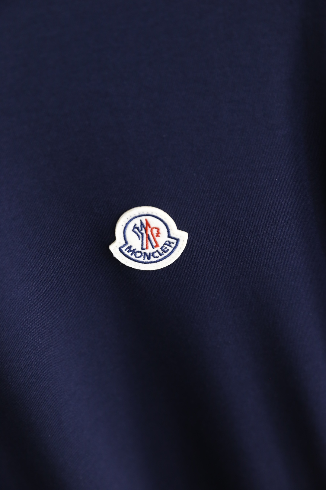 🔥蒙口/Mon*ler.25秋季新品男士打底长袖衫！经典圆领设计！胸前品牌原版LOGO搭配🔥采用舒适柔软