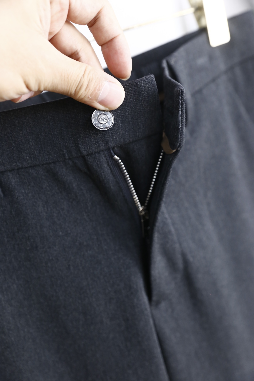 🔥迪奥/Christian D*or.25秋季新品男士时尚休闲西裤！采用舒适棉面料，奢华经典品牌LOGO