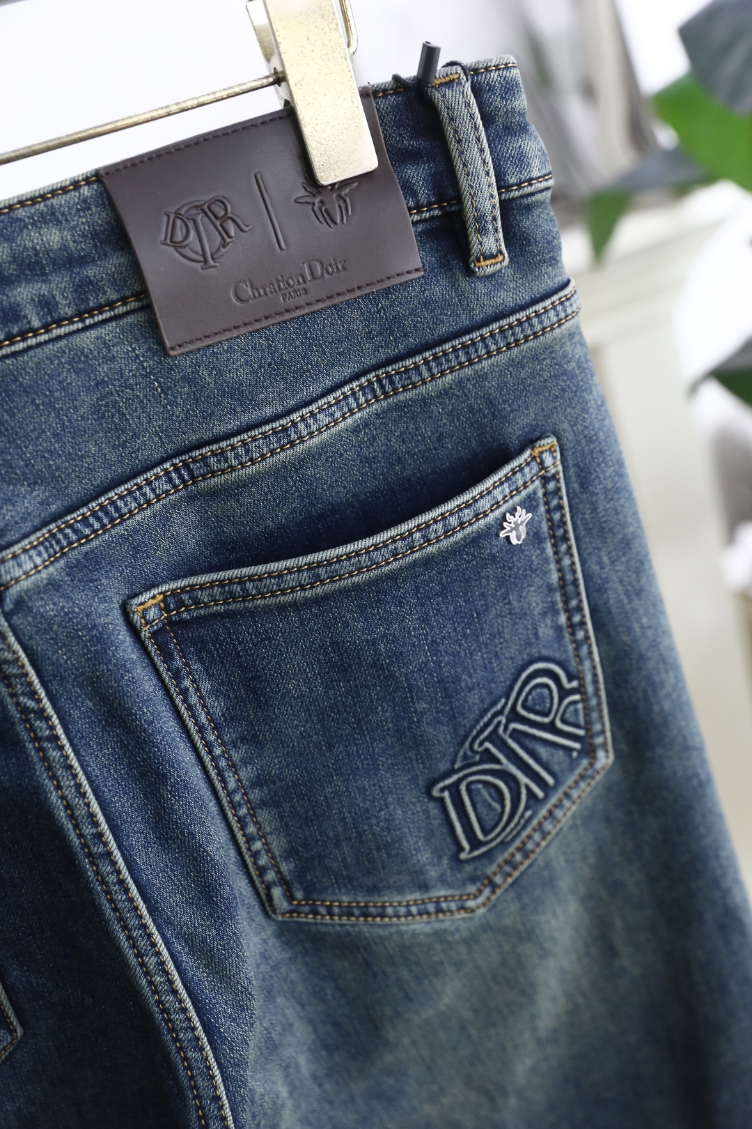 🔥迪奥/Christian Di*r.2025秋季新品原单高端男士牛仔裤！奢华经典品牌LOGO配饰 身穿