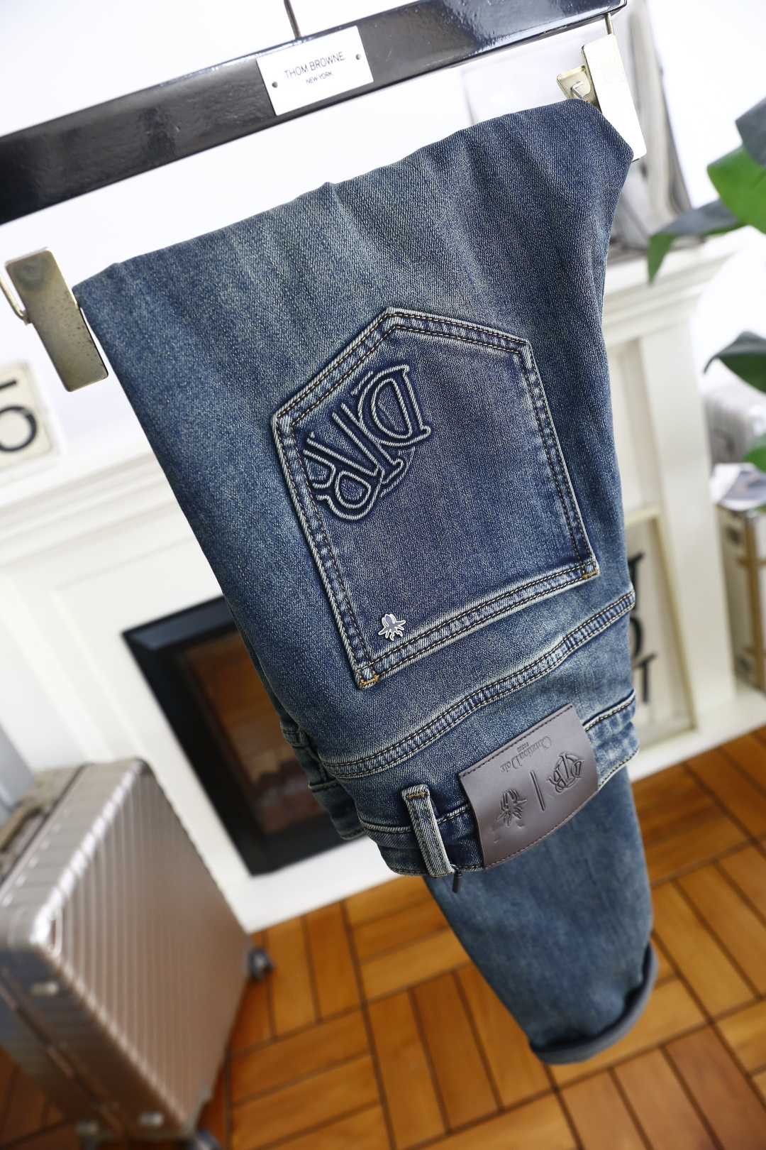 🔥迪奥/Christian Di*r.2025秋季新品原单高端男士牛仔裤！奢华经典品牌LOGO配饰 身穿