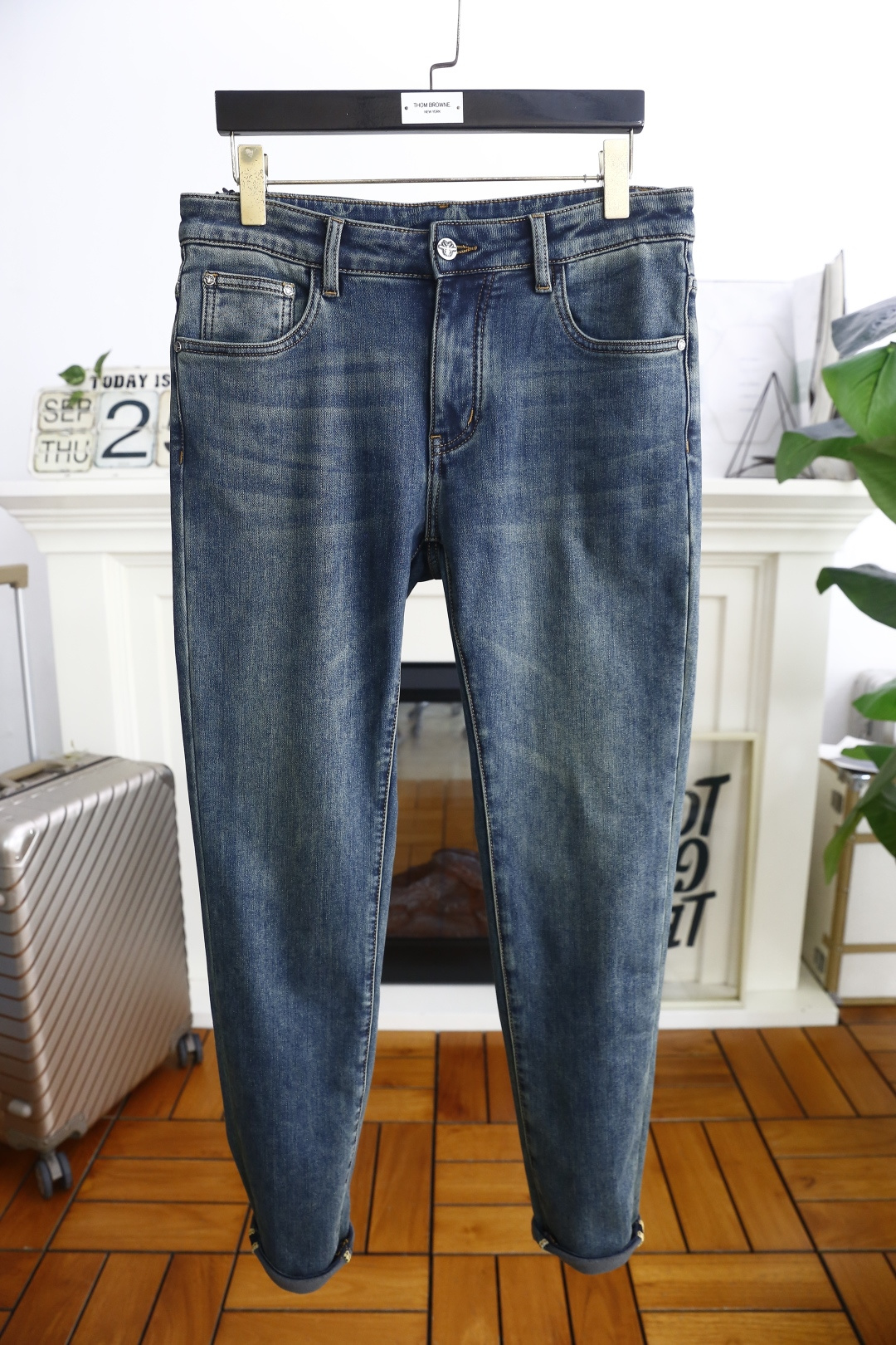 🔥迪奥/Christian Di*r.2025秋季新品原单高端男士牛仔裤！奢华经典品牌LOGO配饰 身穿