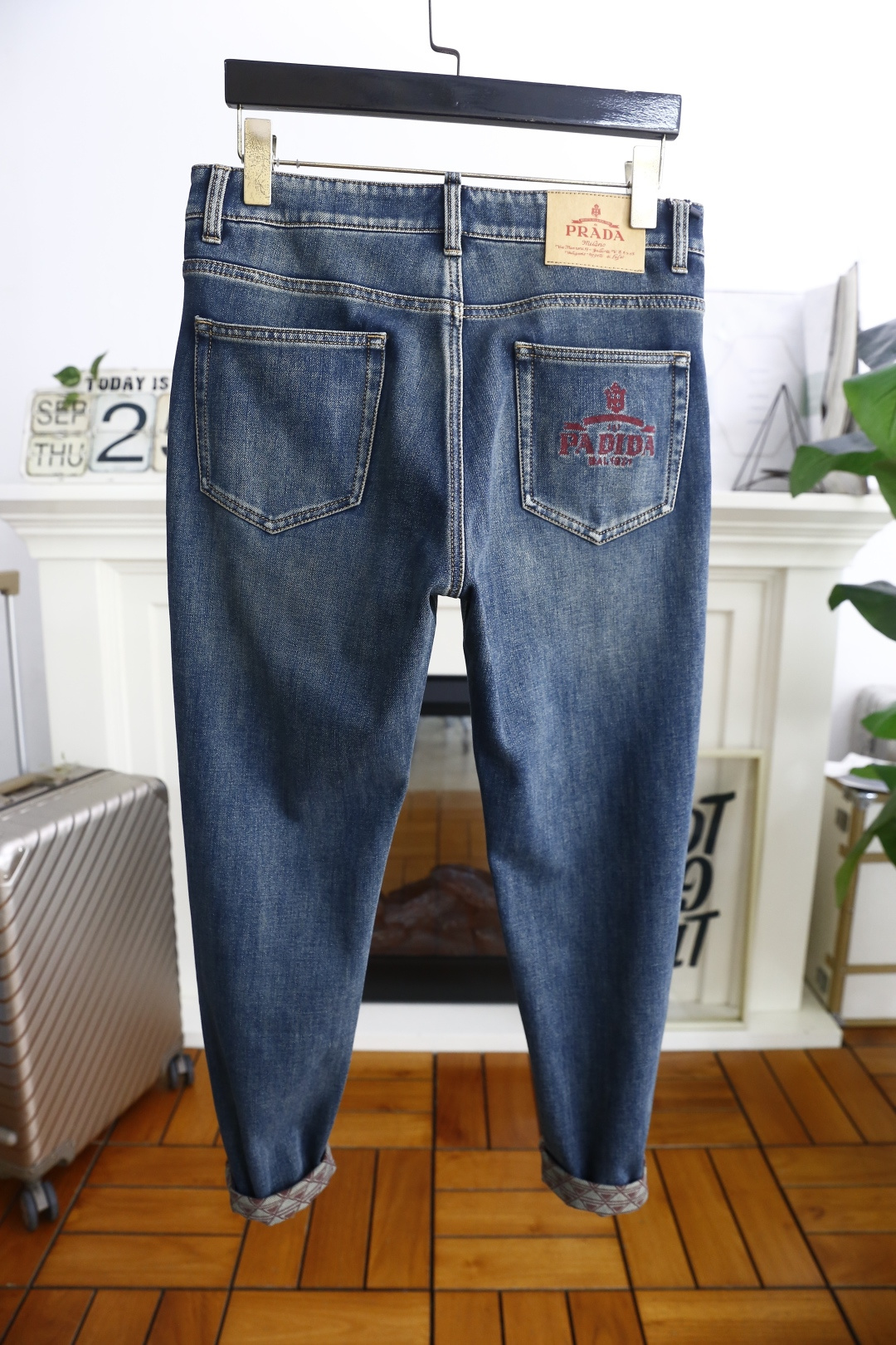 🔥普拉*/Pr*da.25秋季新品时尚男士牛仔裤👖采用客供水洗弹力牛仔裤！奢华经典品牌字母Logo设计！