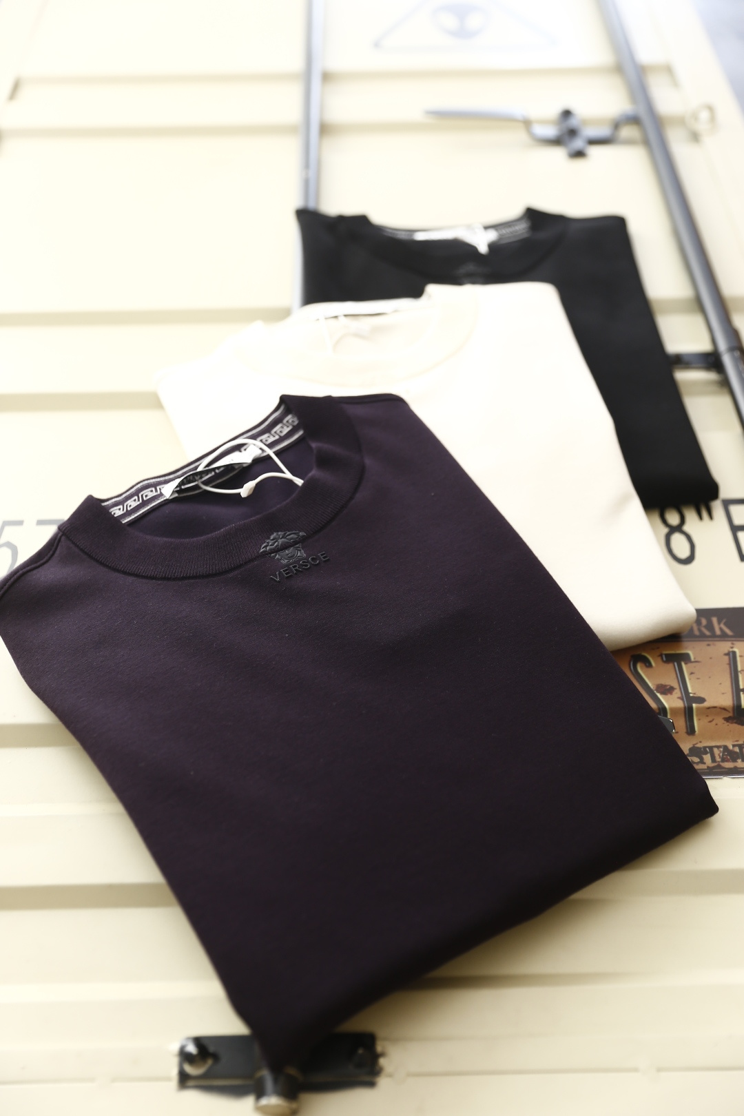 🔥范思泽/Vers*ce.2025秋季新品时尚男士圆领卫衣🔥奢华经典品牌美杜莎LOGO设计！绝对经得起时