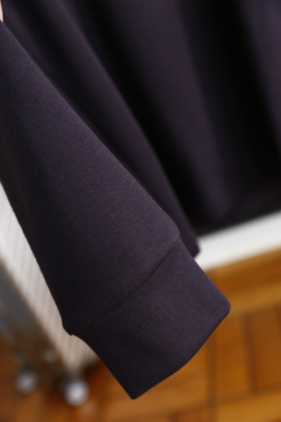 🔥杜嘉班纳.2025秋冬新款男士长袖卫衣🆕经典圆领设计！采用舒适保暖面料！上身百搭👍胸前奢华经典定制Lo