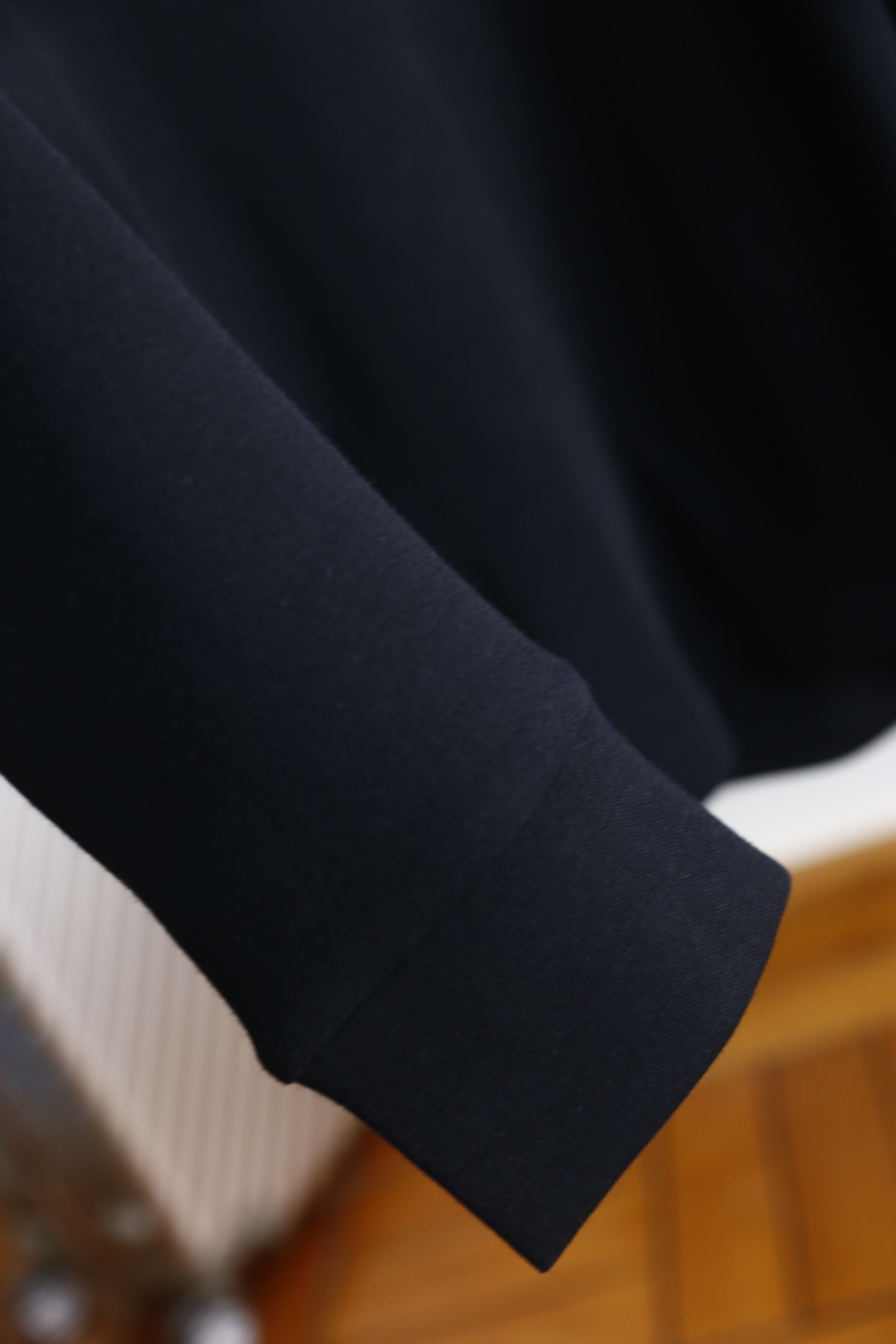 🔥杜嘉班纳.2025秋冬新款男士长袖卫衣🆕经典圆领设计！采用舒适保暖面料！上身百搭👍胸前奢华经典定制Lo