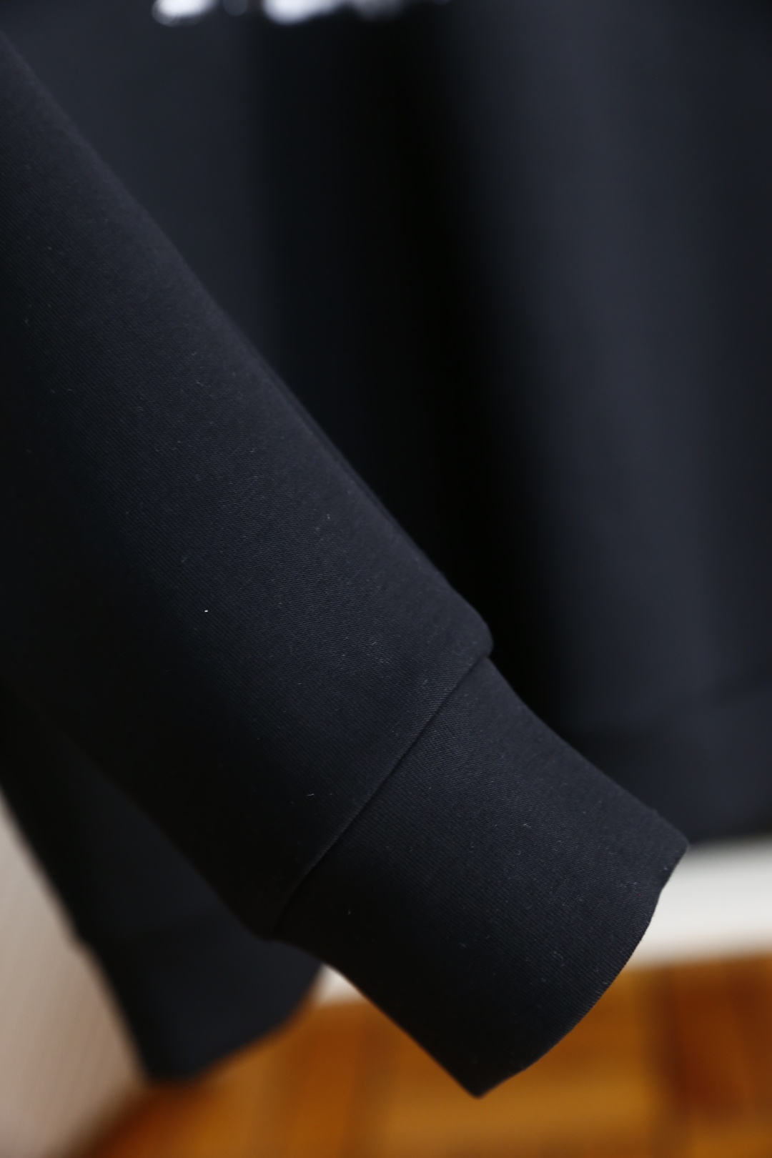 🔥杰尼亚.2025秋季新品🆕时尚男士圆领长袖卫衣！奢华经典定制LOGO搭配👍🏼采用高档顶级🔝面料，舒适保