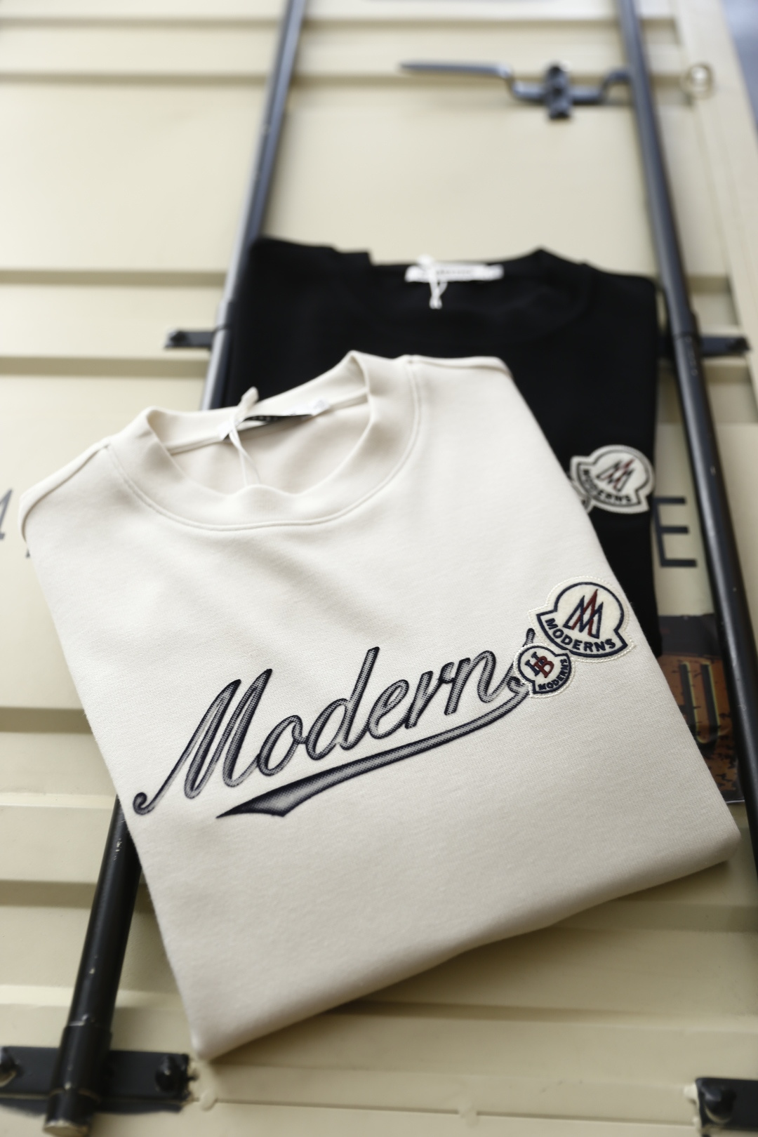 🔥蒙口/Mon*ler.25秋季新品男士长袖🆕经典圆领设计！奢华经典品牌定制LOGO搭配🔥面料采用舒适棉