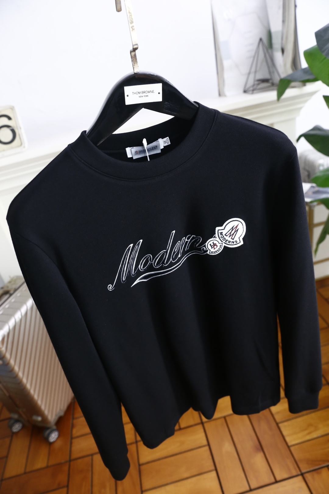 🔥蒙口/Mon*ler.25秋季新品男士长袖🆕经典圆领设计！奢华经典品牌定制LOGO搭配🔥面料采用舒适棉