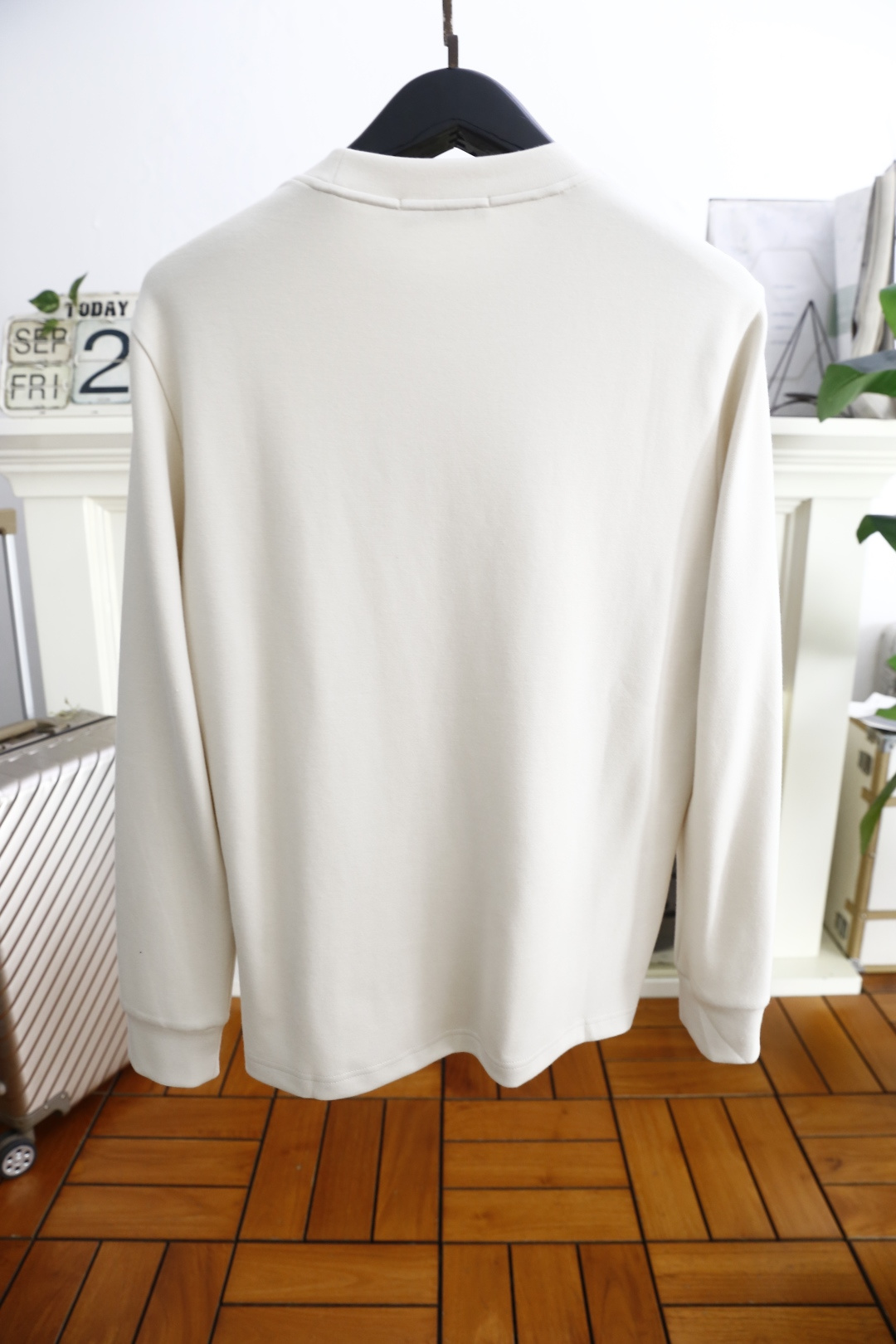 🔥蒙口/Mon*ler.25秋季新品男士长袖🆕经典圆领设计！奢华经典品牌定制LOGO搭配🔥面料采用舒适棉