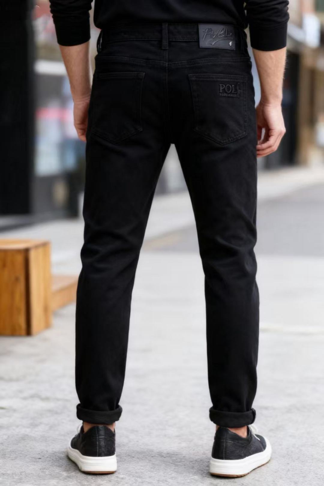 NO:545629,Paul. New autumn style men's casual pants!  It uses imported comfortable fabrics, luxurious classic brand pattern design, and the upper body is casual and comfortable!  Elastic waist casual and versatile style without restraint!  The same product for overseas European counters, the upper body is fashionable and sporty, very low-key and luxurious!  The stitching of the turner is delicate and strong!  Perfect three-dimensional tailoring, highly recommend buying the product!  Counter size 29-38, shipped the next day!  ,alexander wang19860909保罗. 秋季新款男士休闲裤！采用进口舒适面料,奢华经典品牌图案设计 上身随意舒服！松紧腰休闲百搭款无束缚感！海外欧洲专柜同品,上身时尚运动显时尚,很低调且不失奢华品味！车工缝线细致而强悍！完美立体剪裁,强烈推荐购入货色！专柜尺码29-38,隔天出货！,,alexander wang,Men's clothing